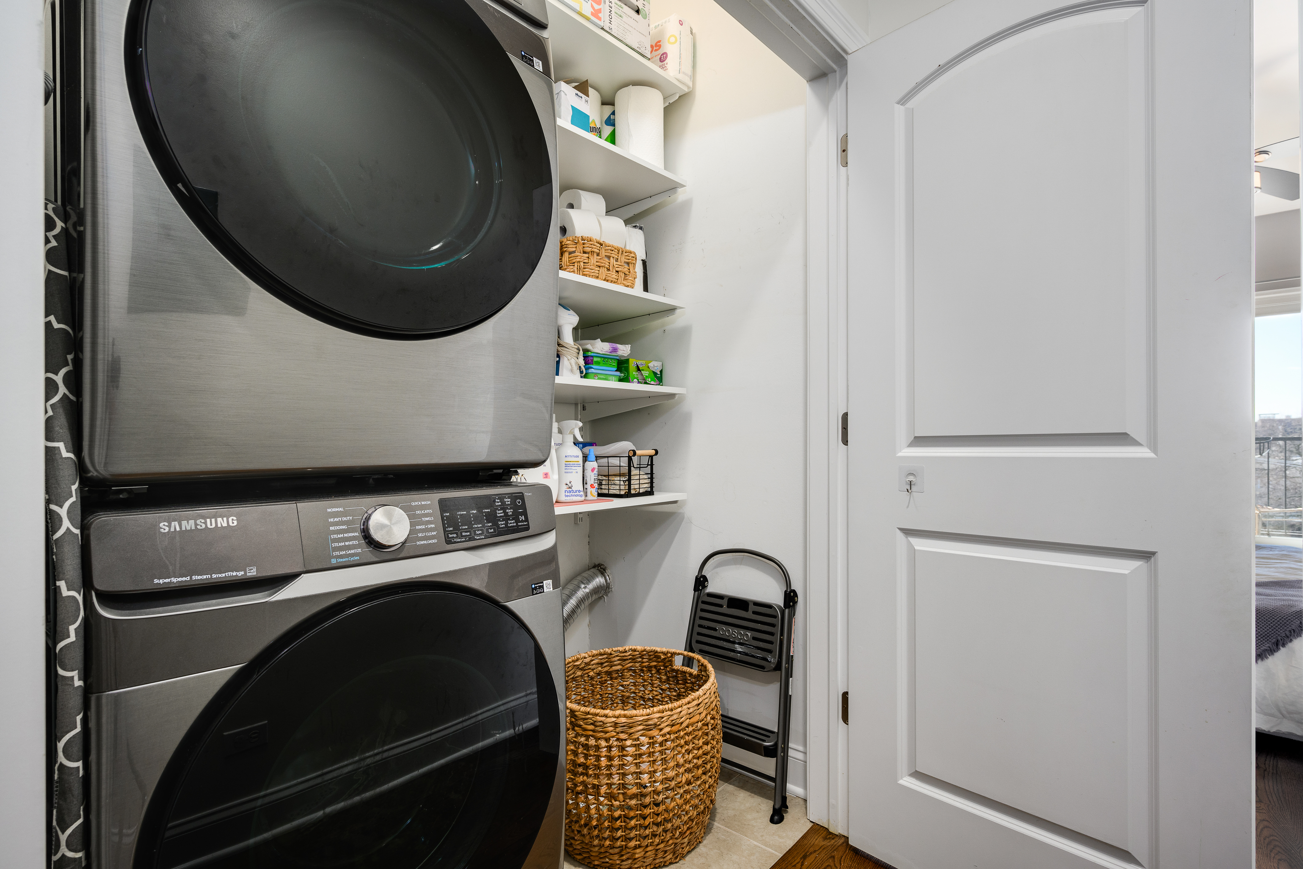 1519 W Irving Park Road Unit# 4