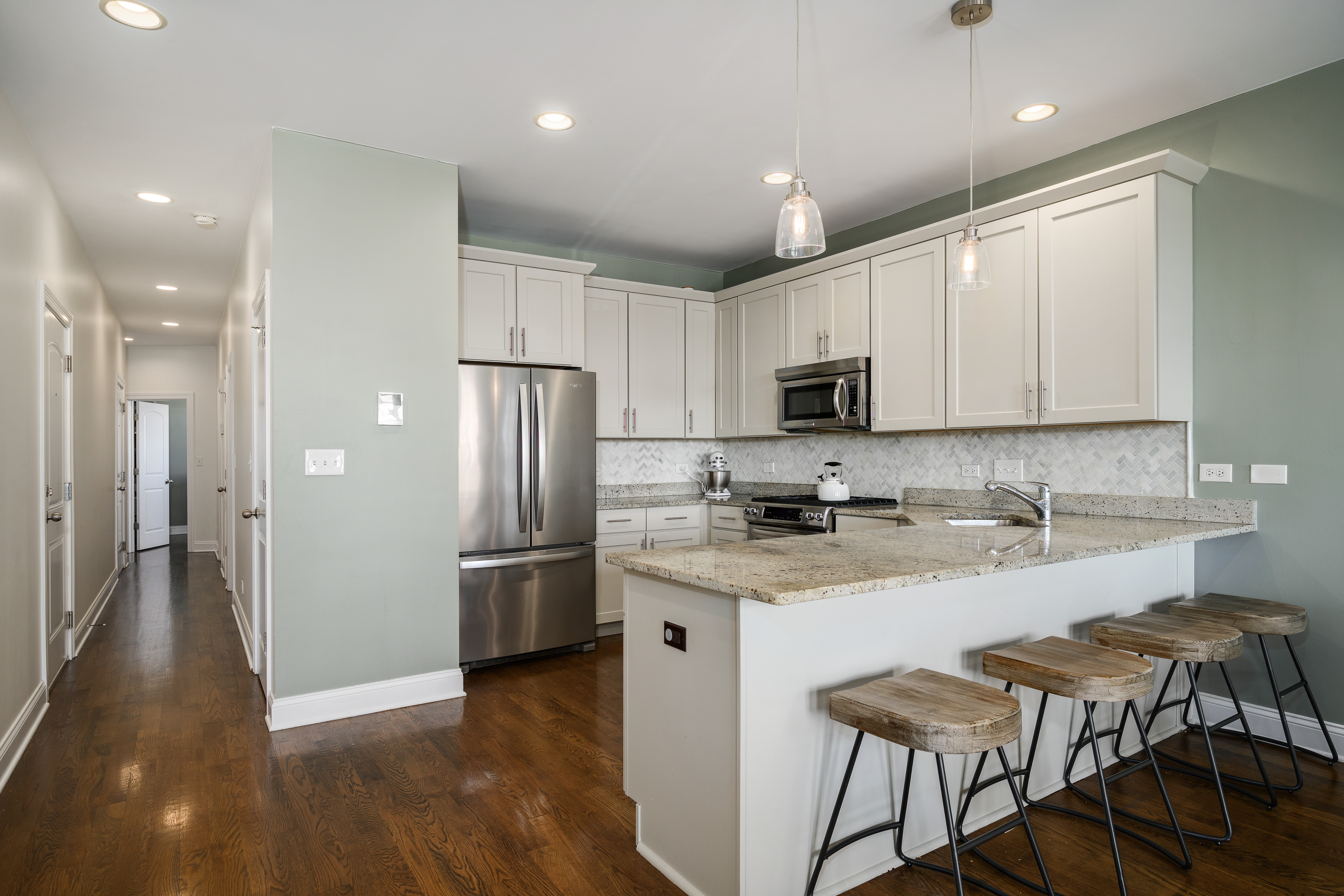 1519 W Irving Park Road Unit# 4