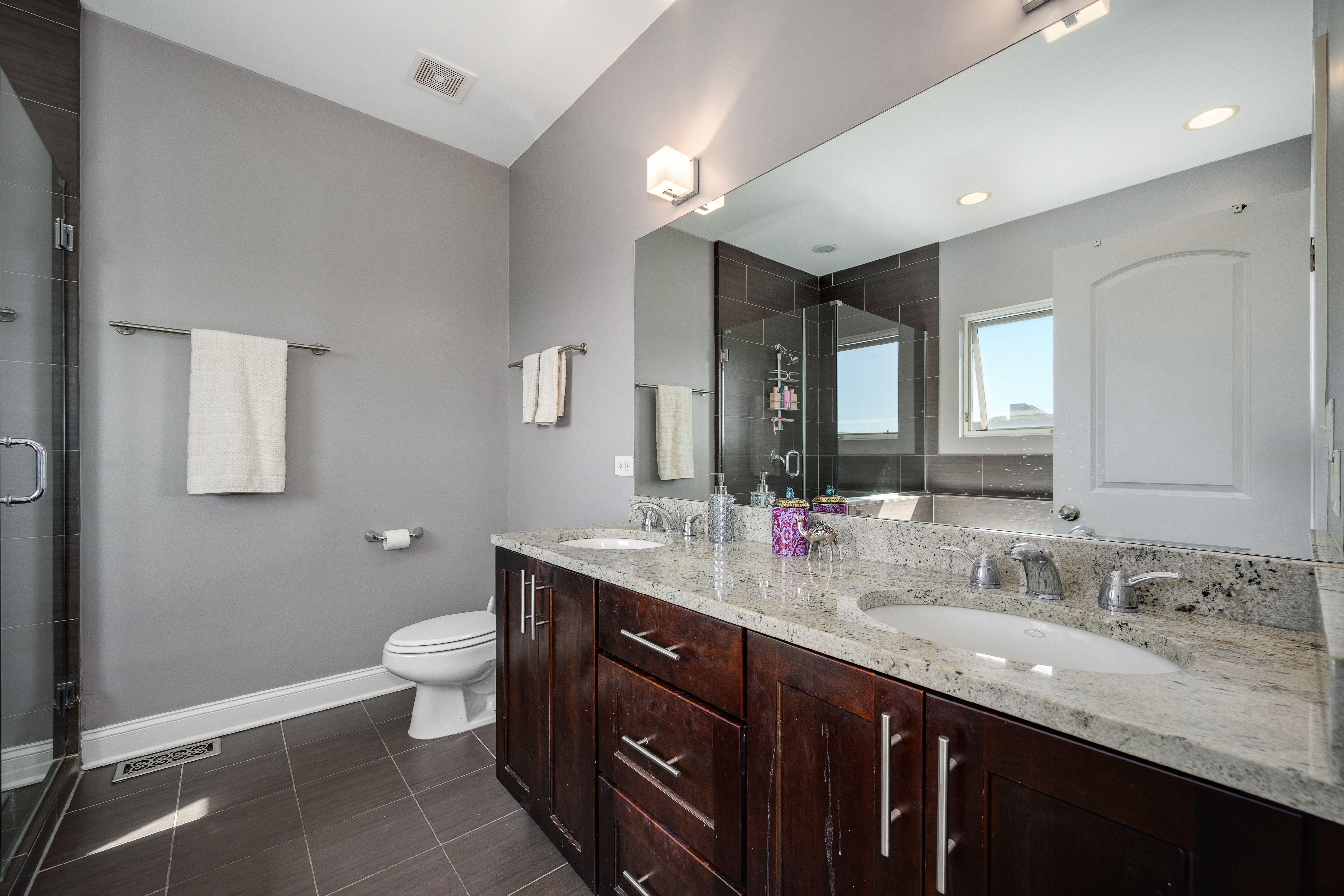 1519 W Irving Park Road Unit# 4