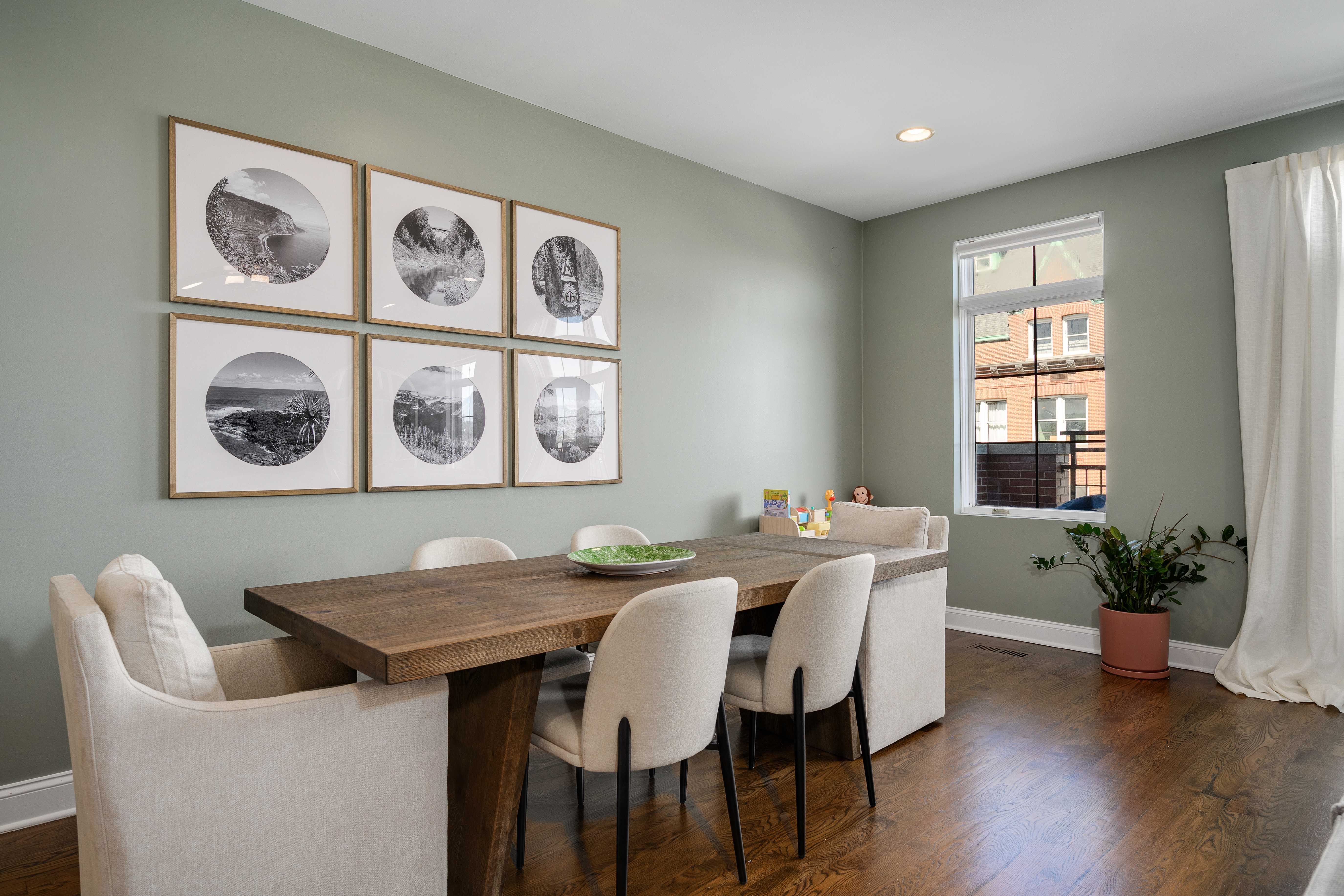 1519 W Irving Park Road Unit# 4