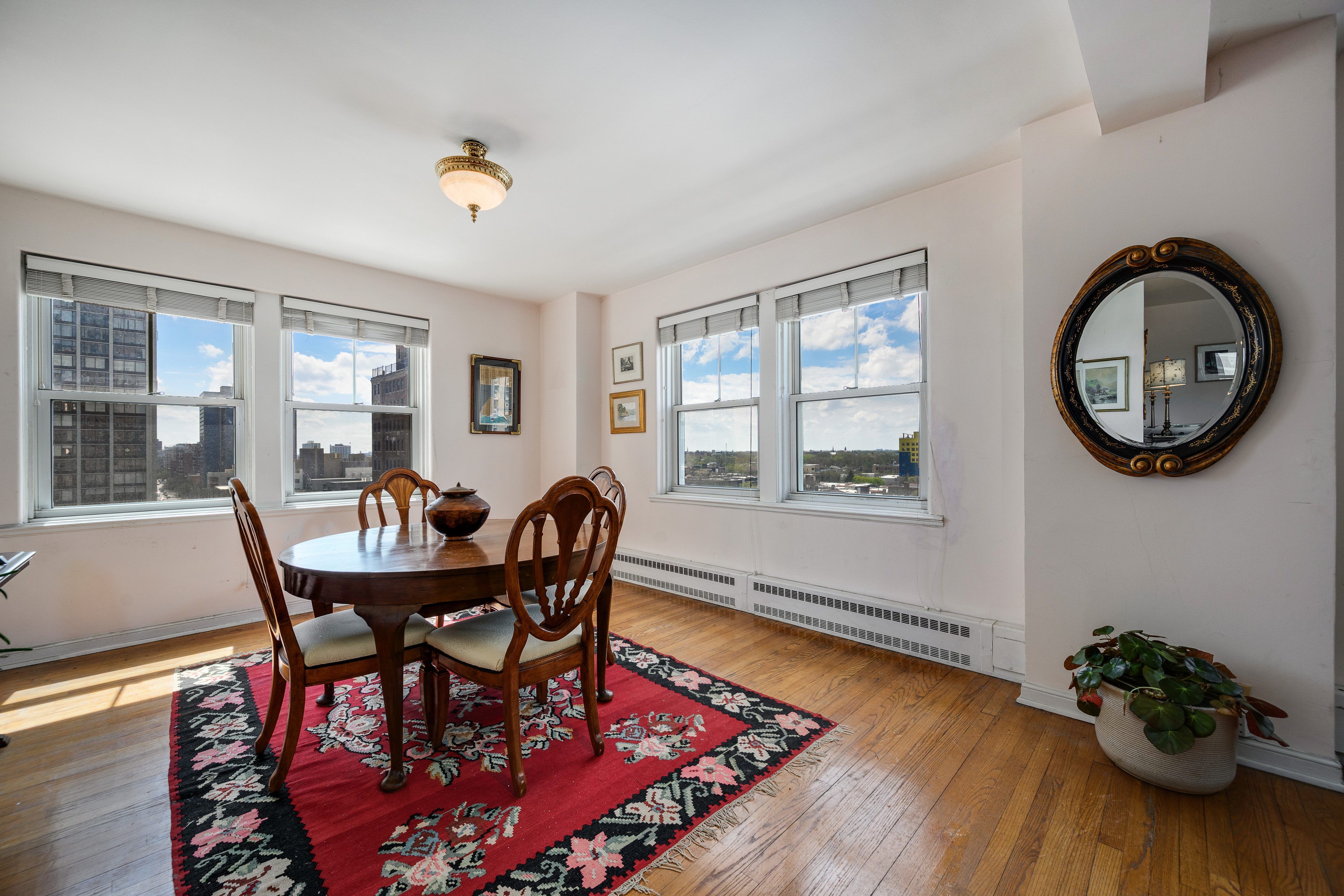 5555 N Sheridan Road Unit# 807