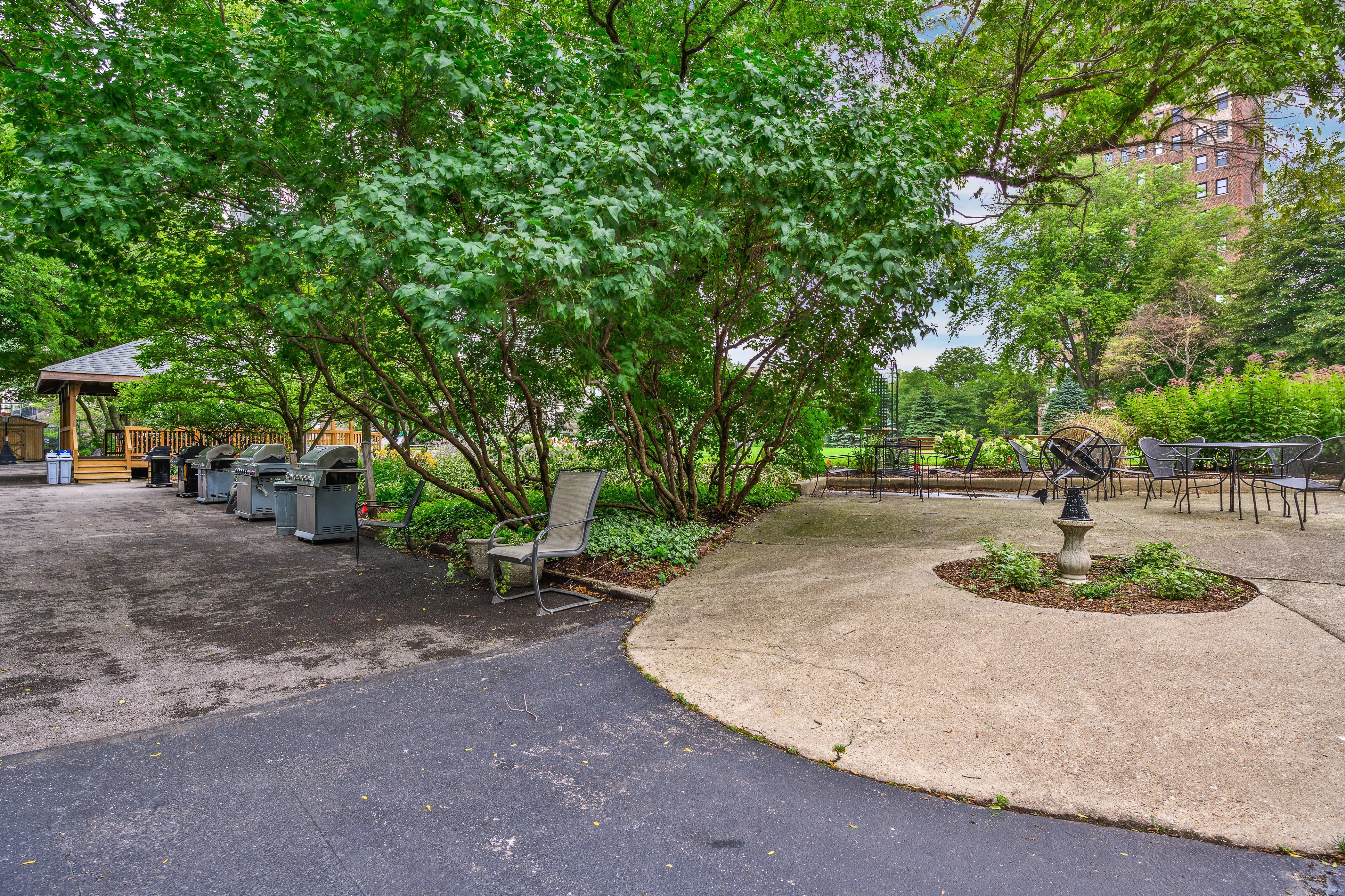 5555 N Sheridan Road Unit# 807