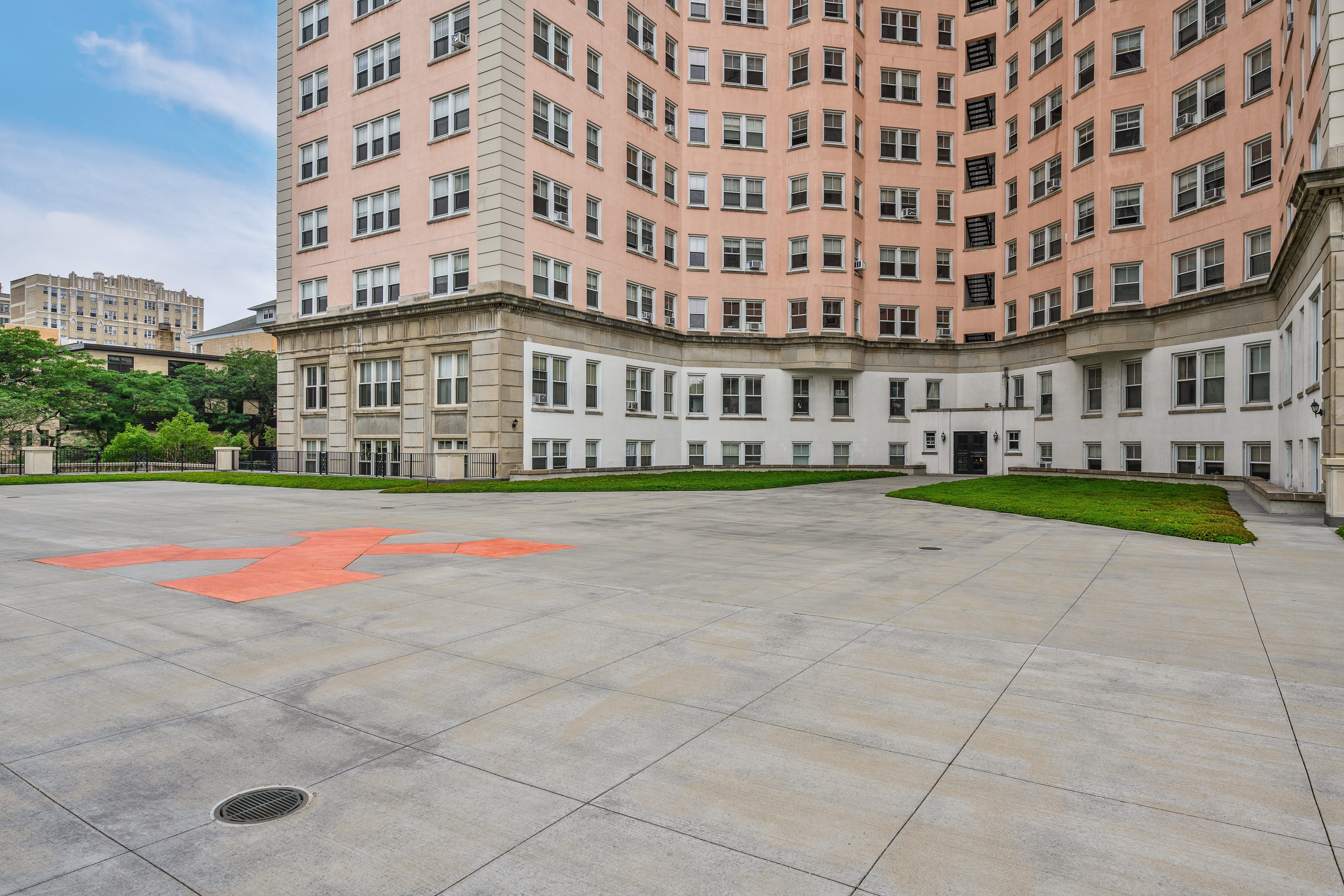 5555 N Sheridan Road Unit# 807