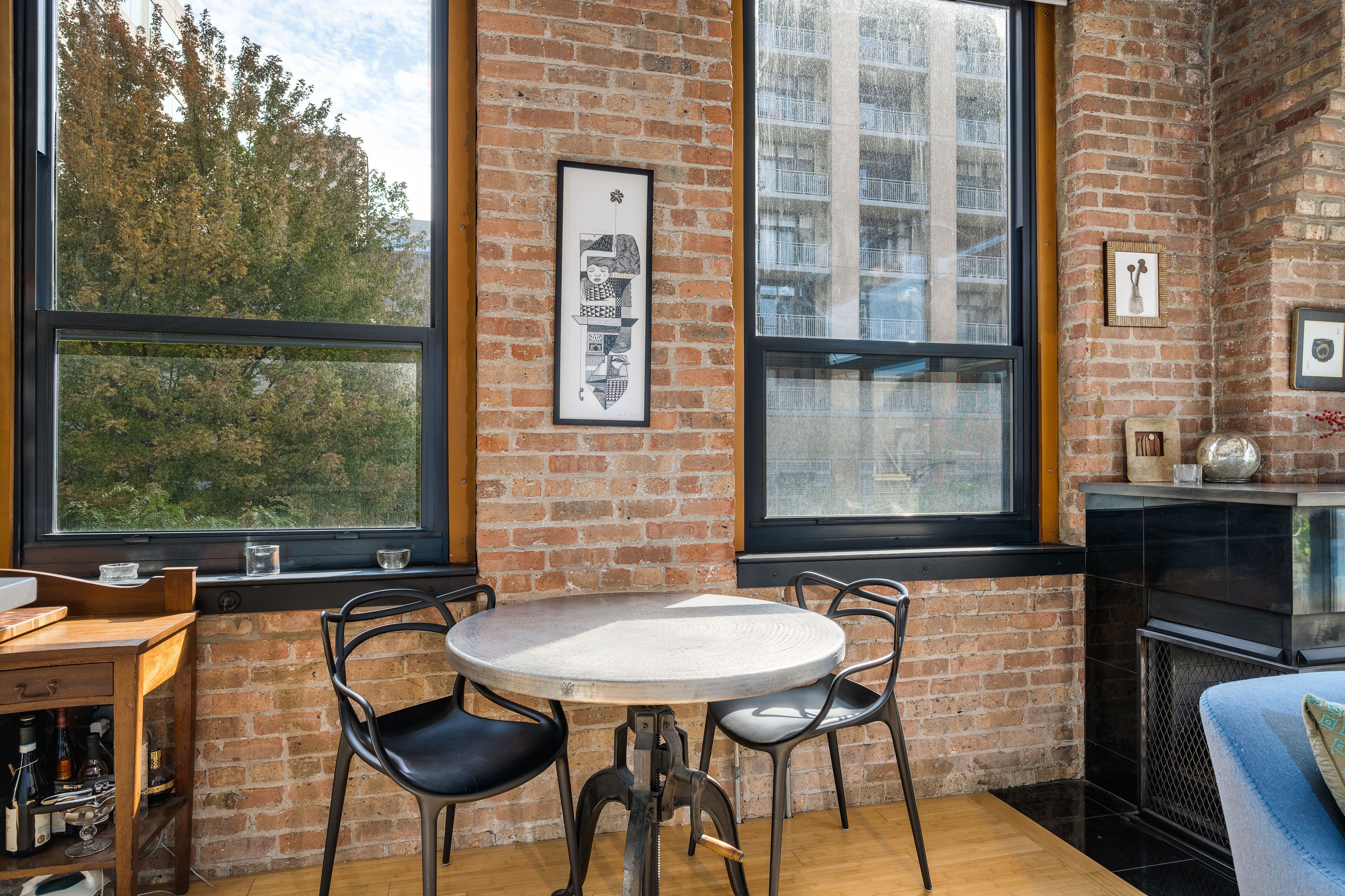 1910 S Indiana Avenue Unit# 321