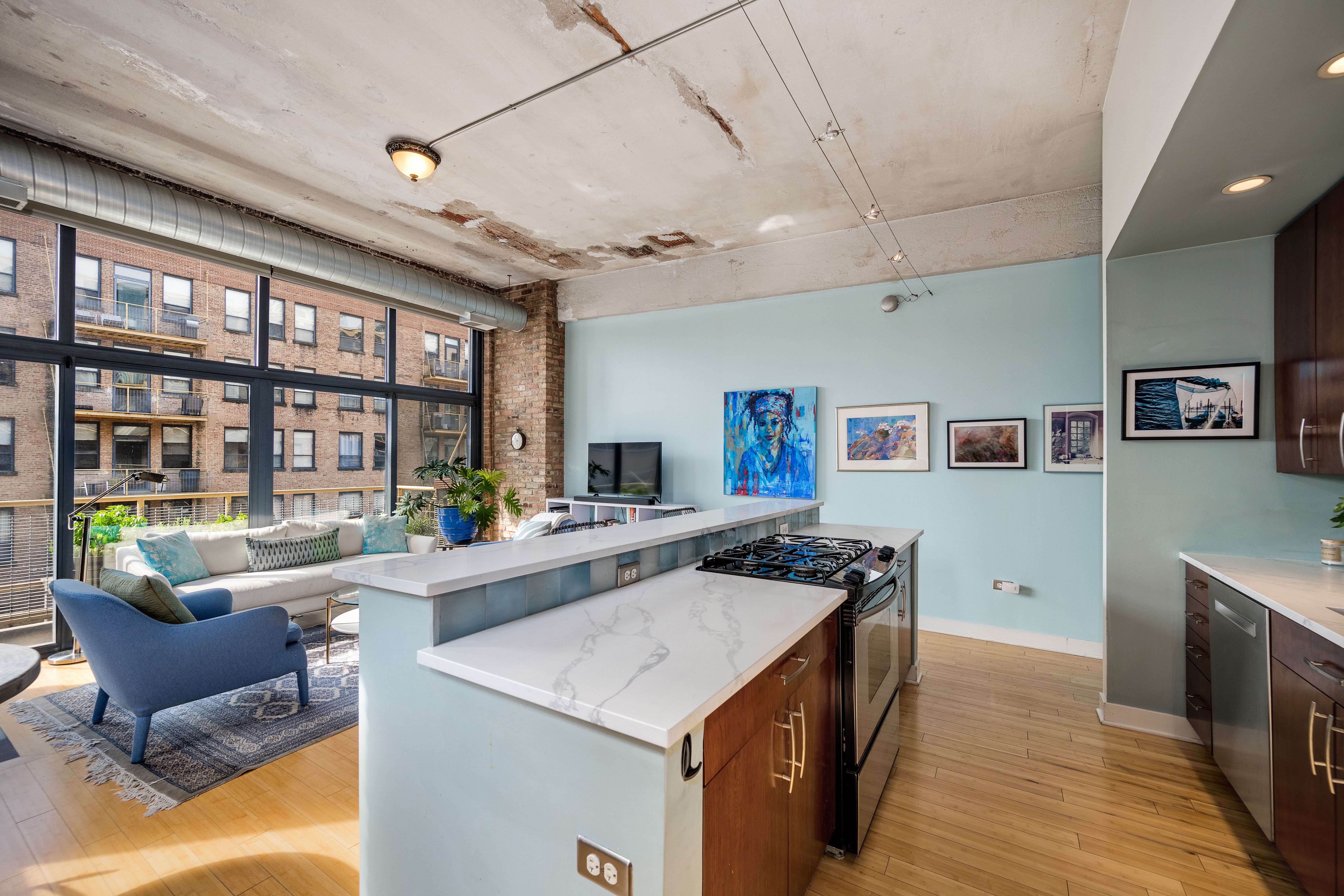 1910 S Indiana Avenue Unit# 321