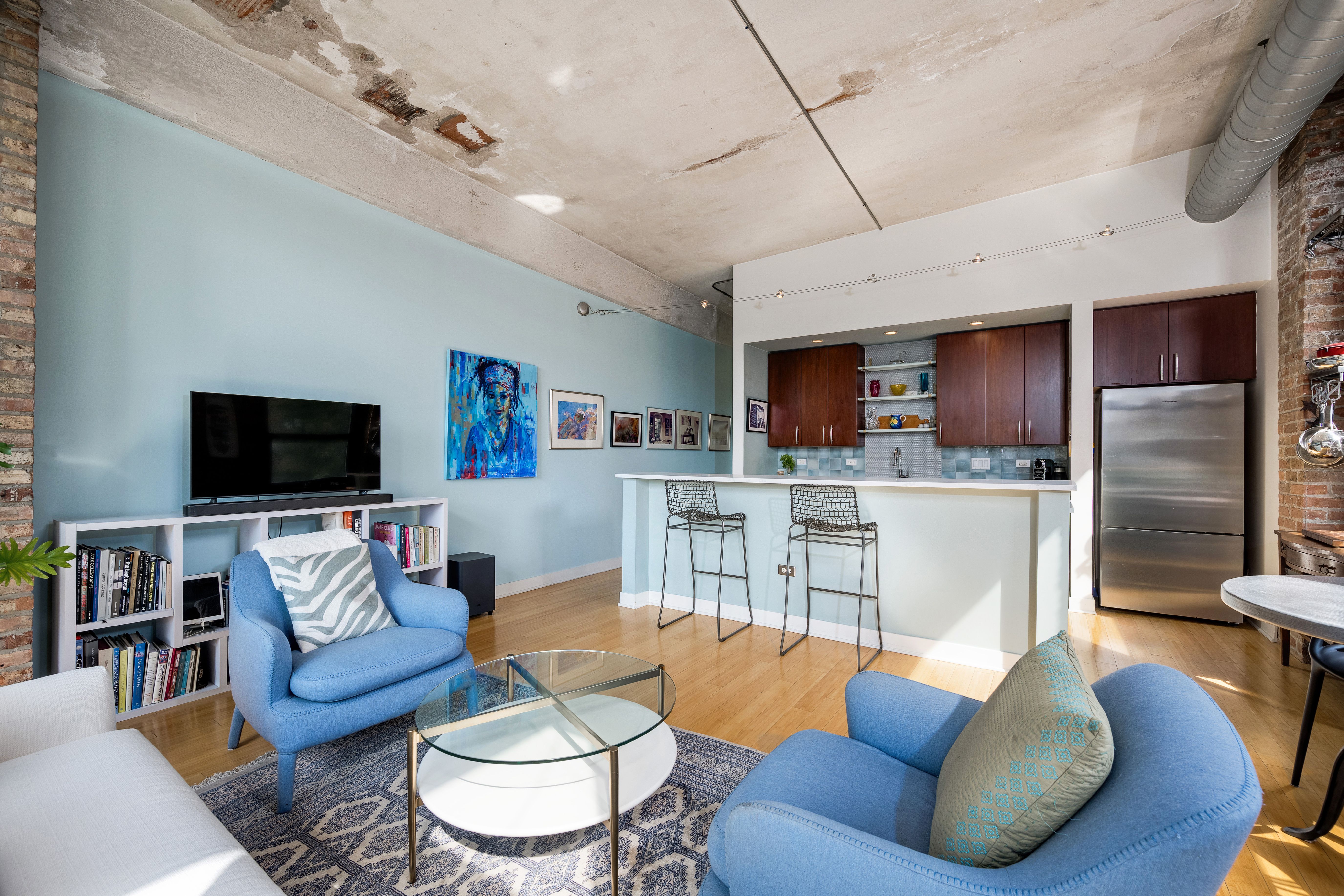 1910 S Indiana Avenue Unit# 321