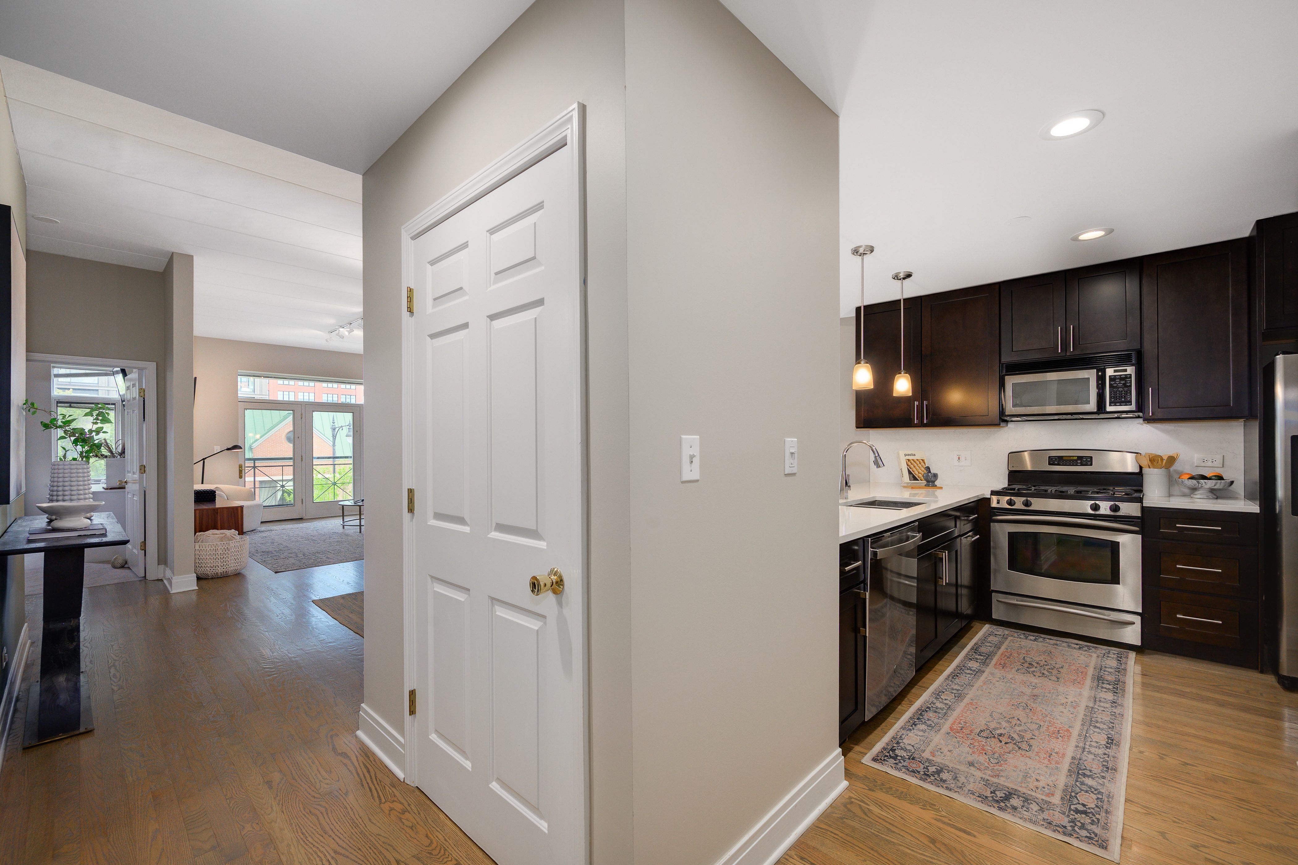1111 W Madison Street Unit# 3B