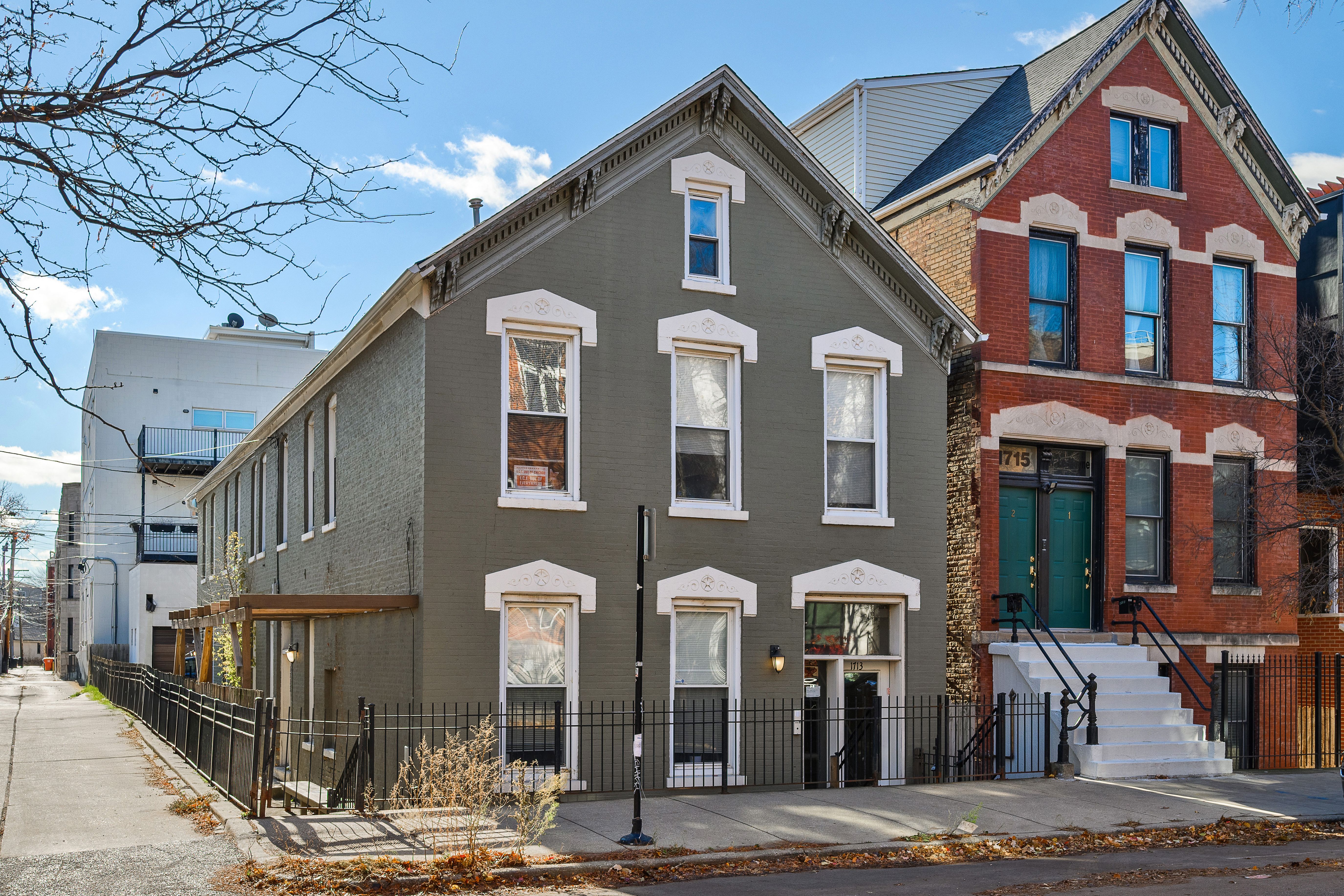 1713 W Lemoyne Street 