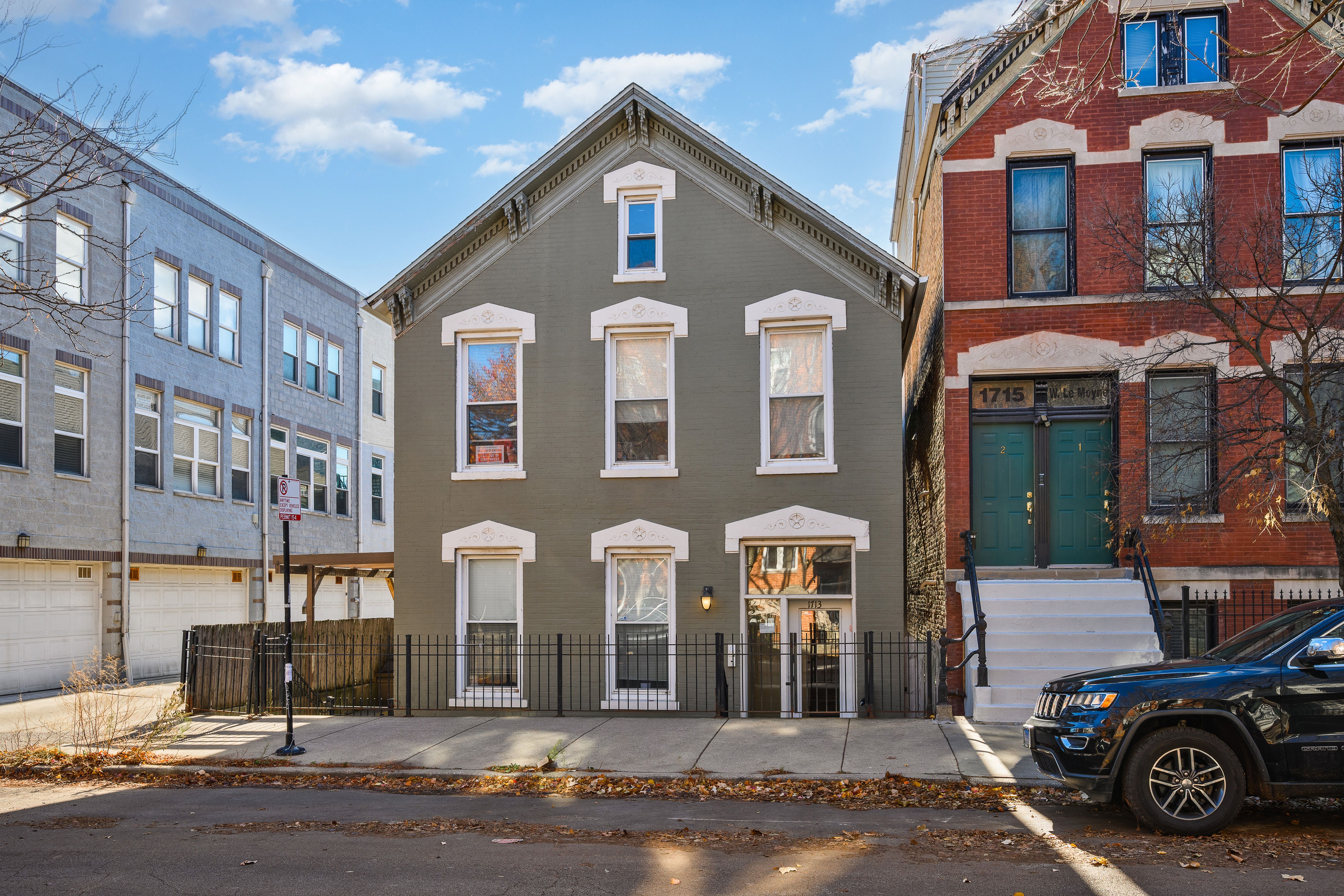1713 W Lemoyne Street 