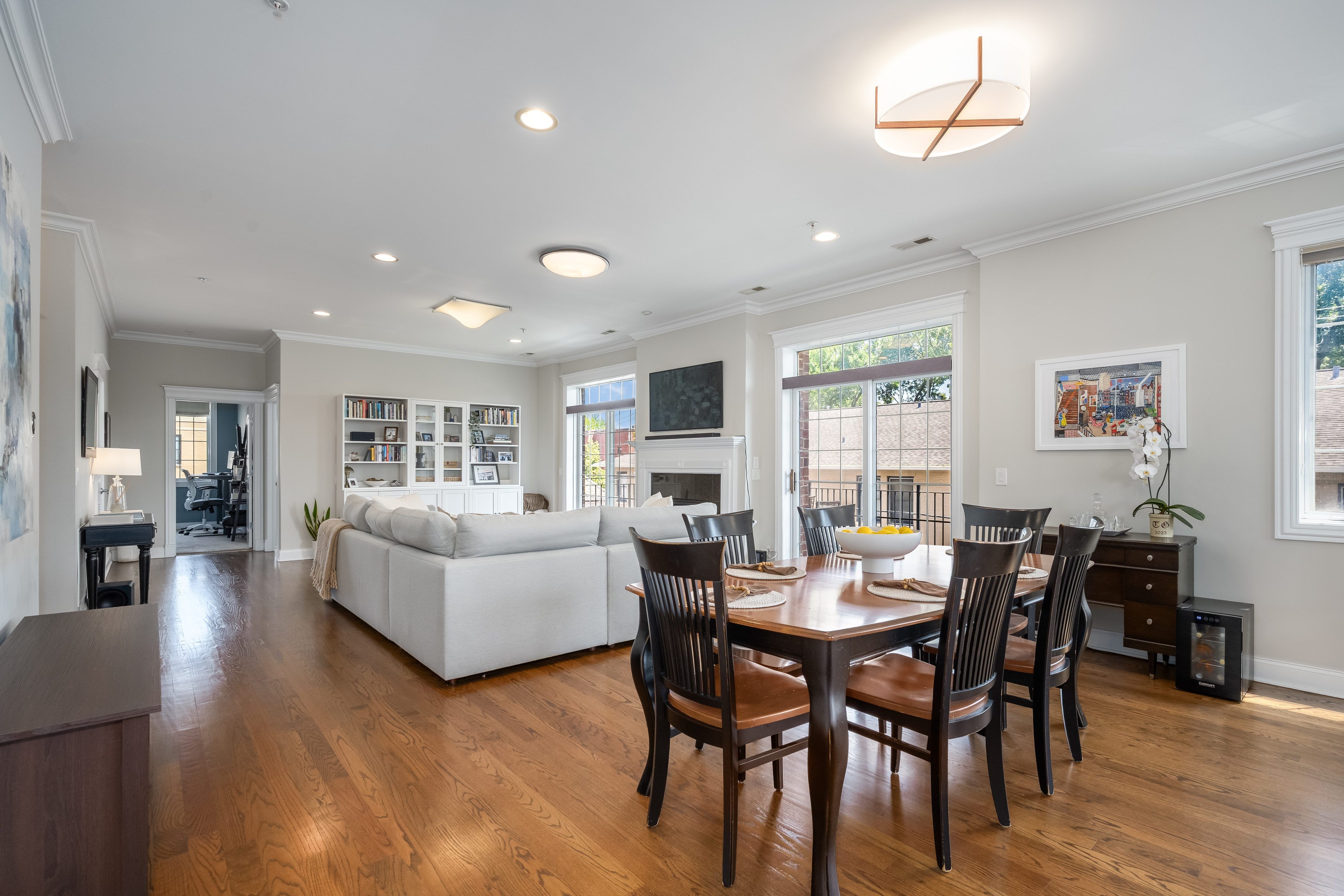 1453 W Irving Park Road Unit# 305