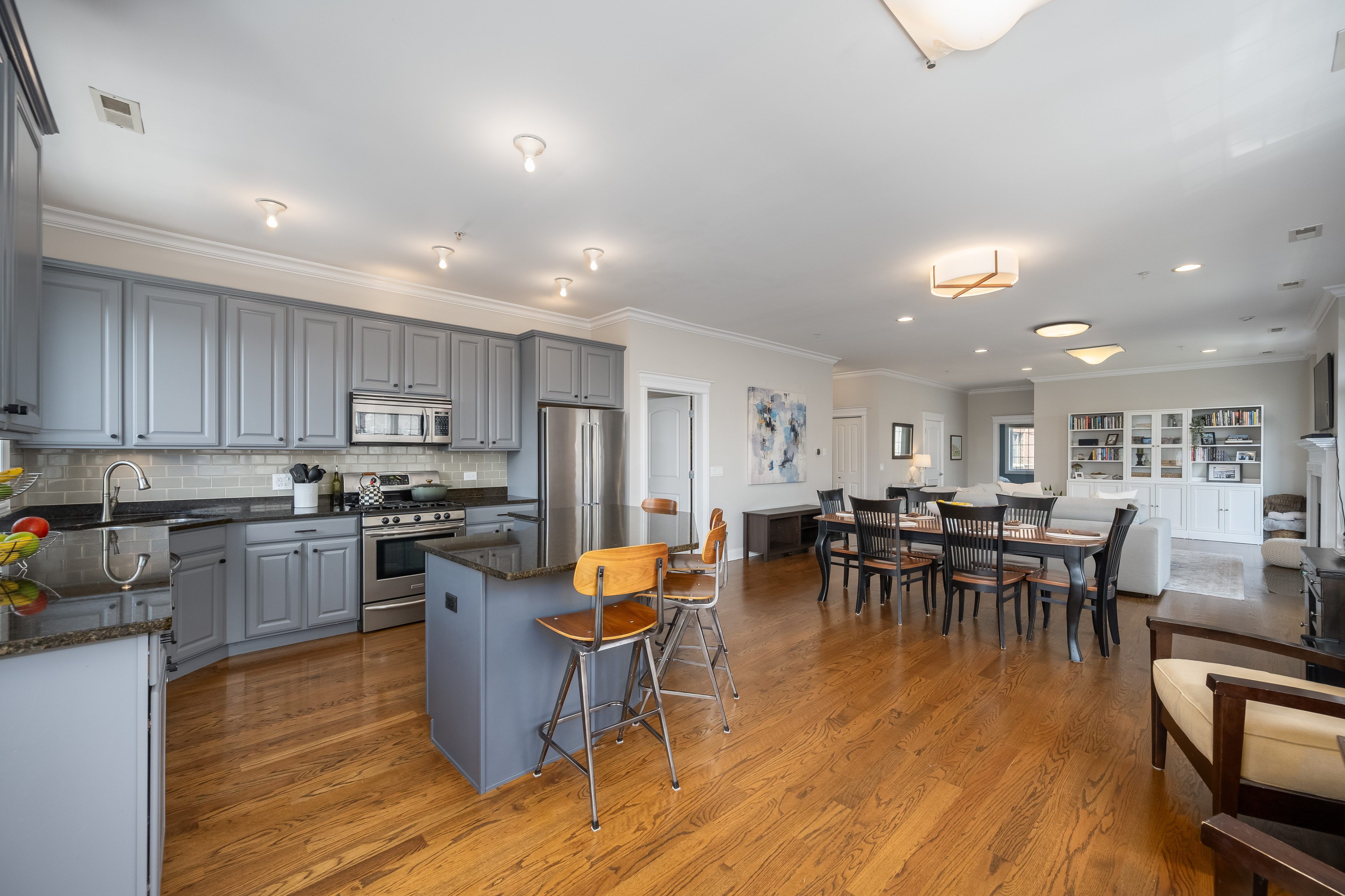 1453 W Irving Park Road Unit# 305