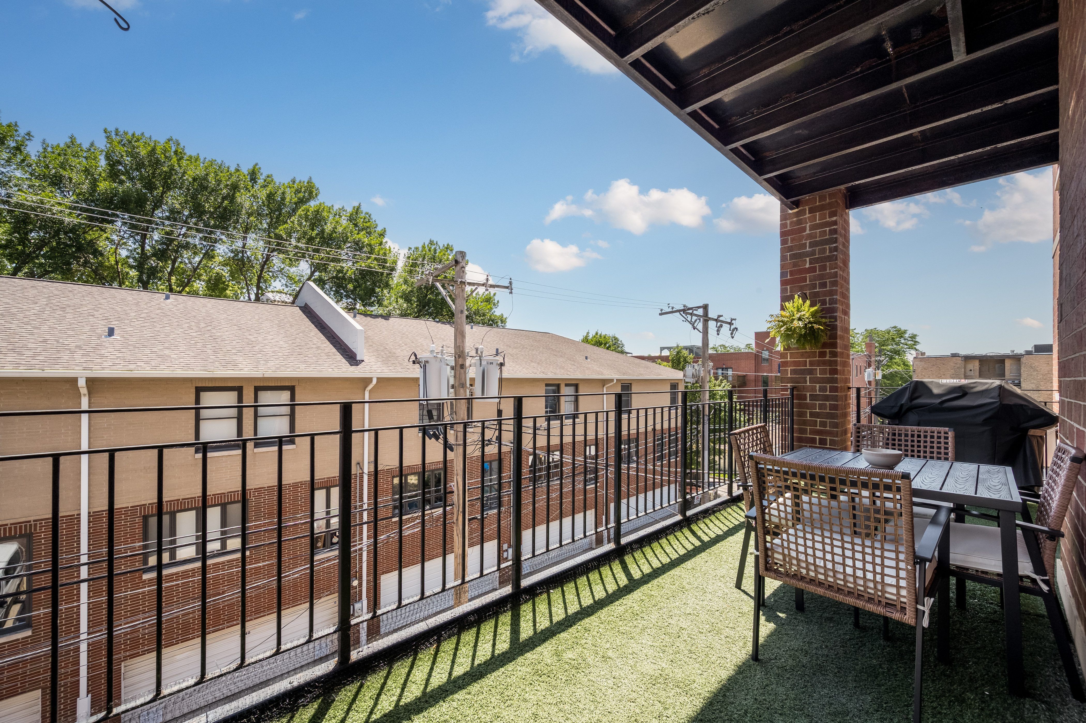 1453 W Irving Park Road Unit# 305