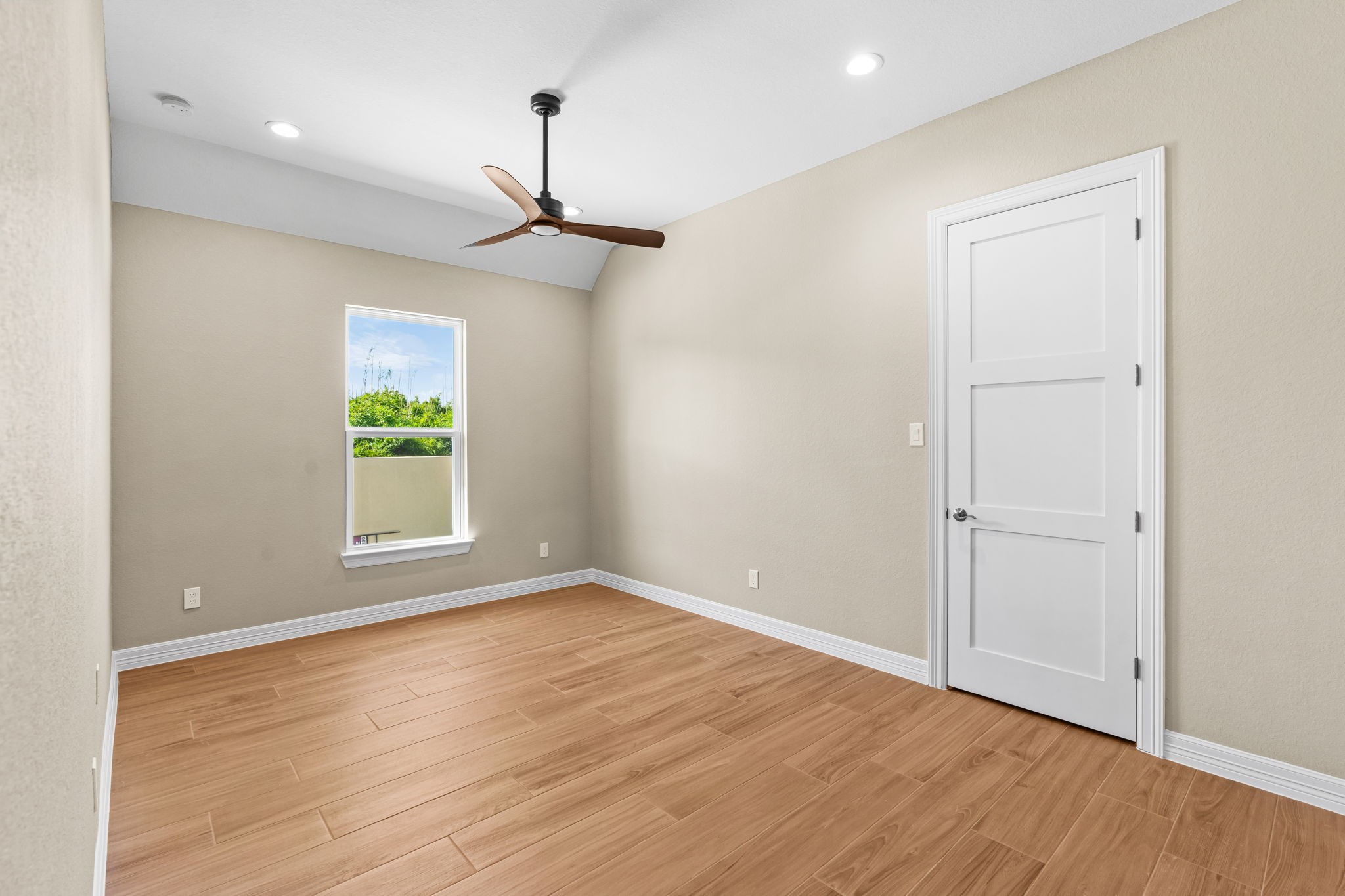 508 Amalfi Drive