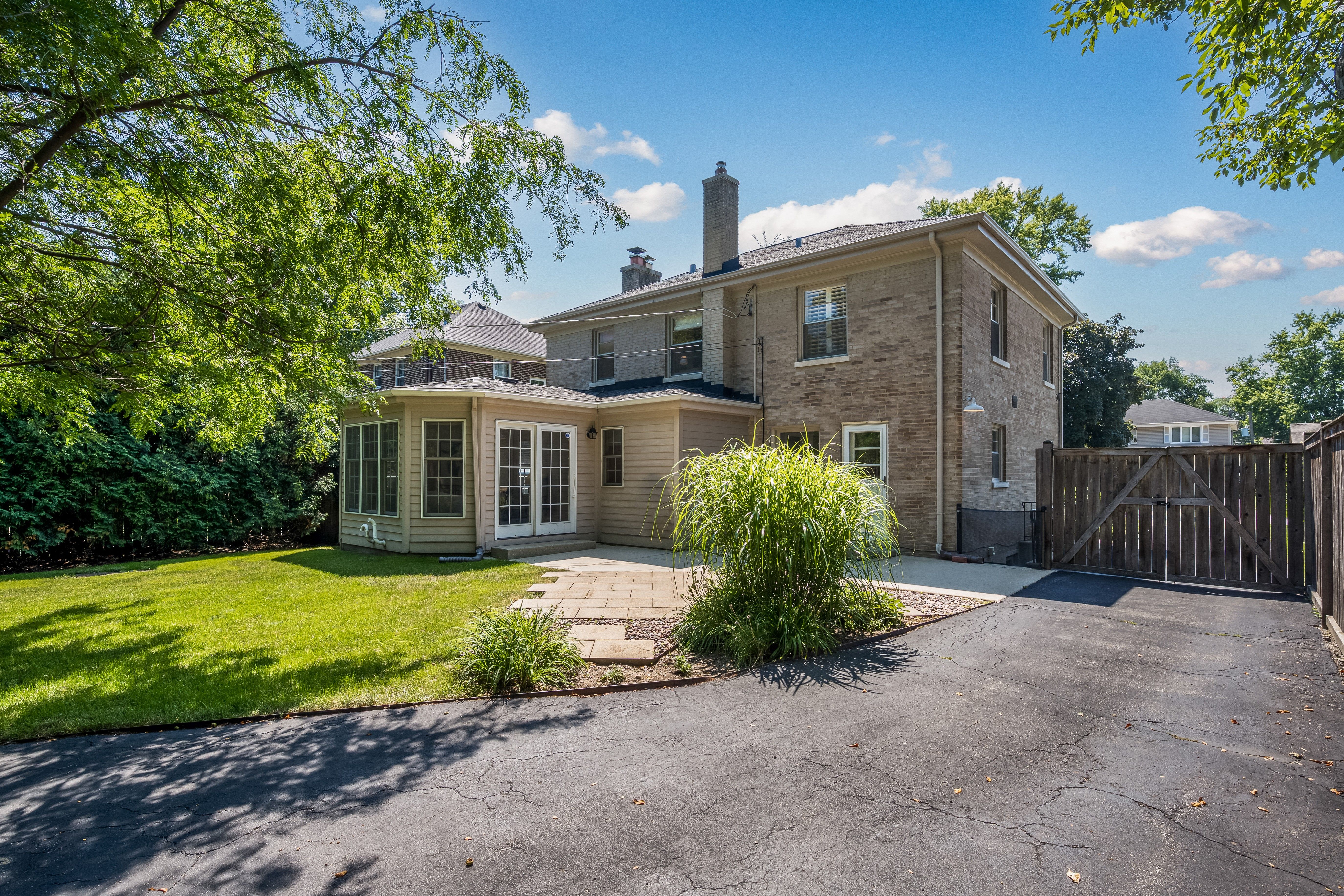 915 Indian Road 