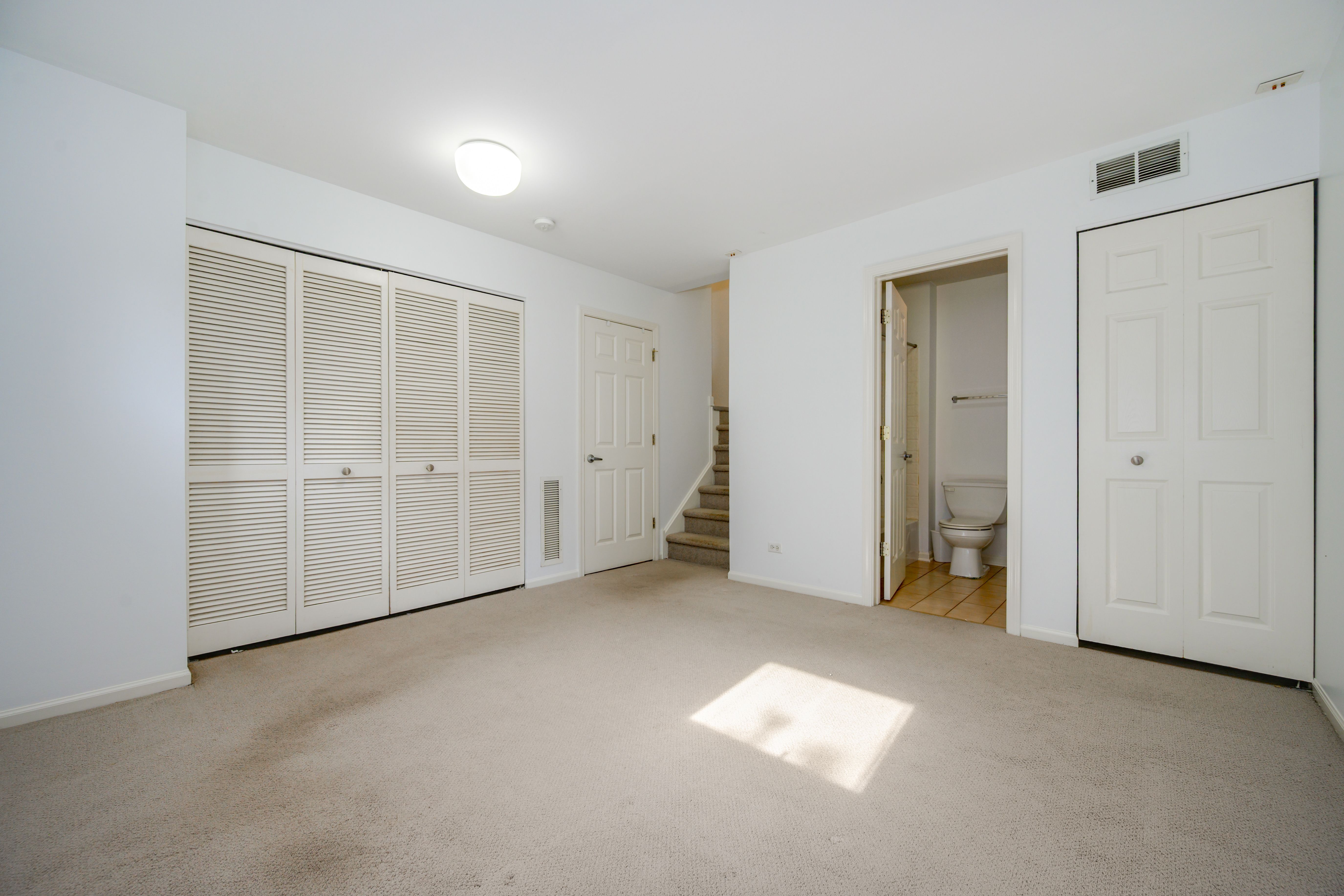 3643 W Cornelia Avenue Unit# B