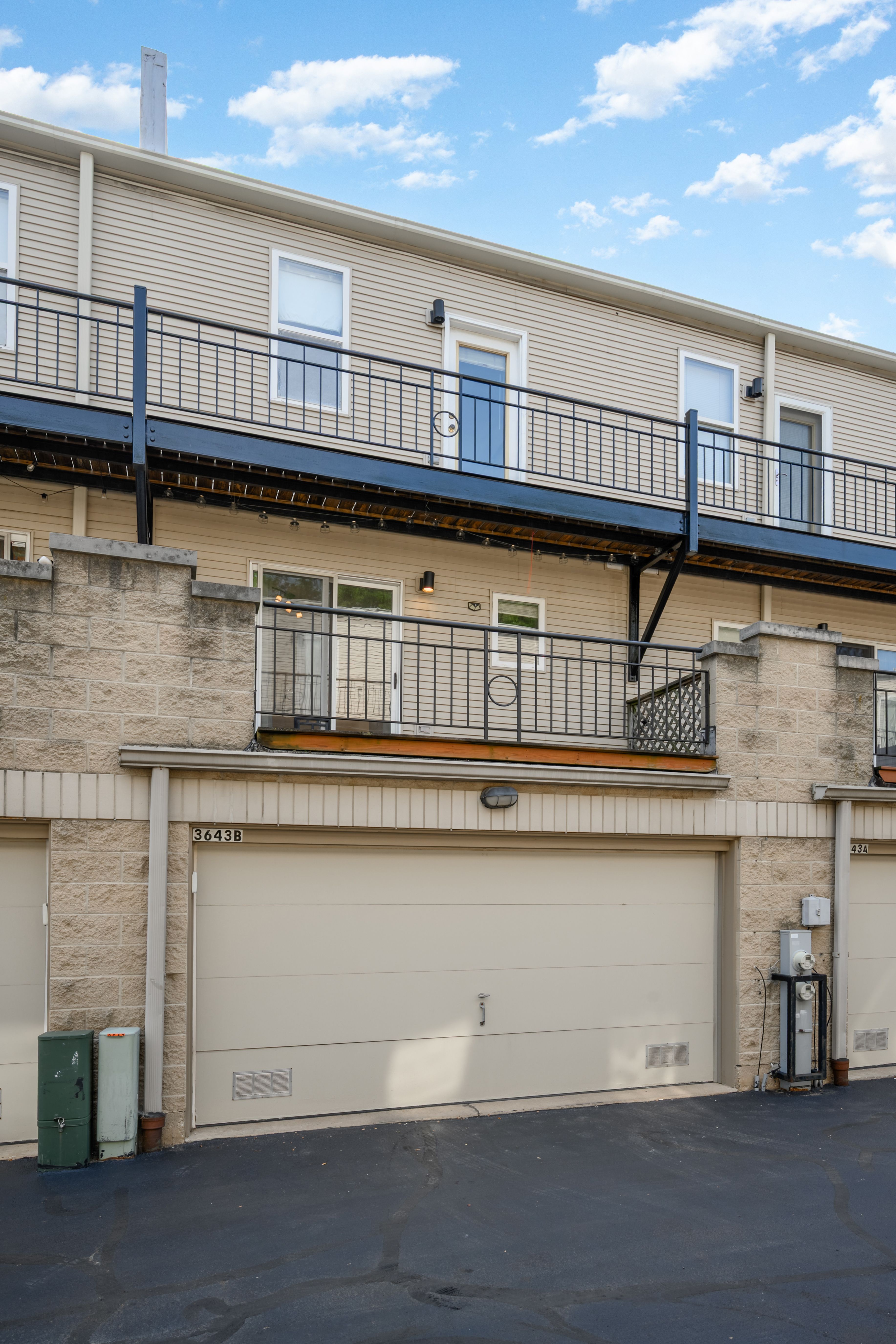 3643 W Cornelia Avenue Unit# B