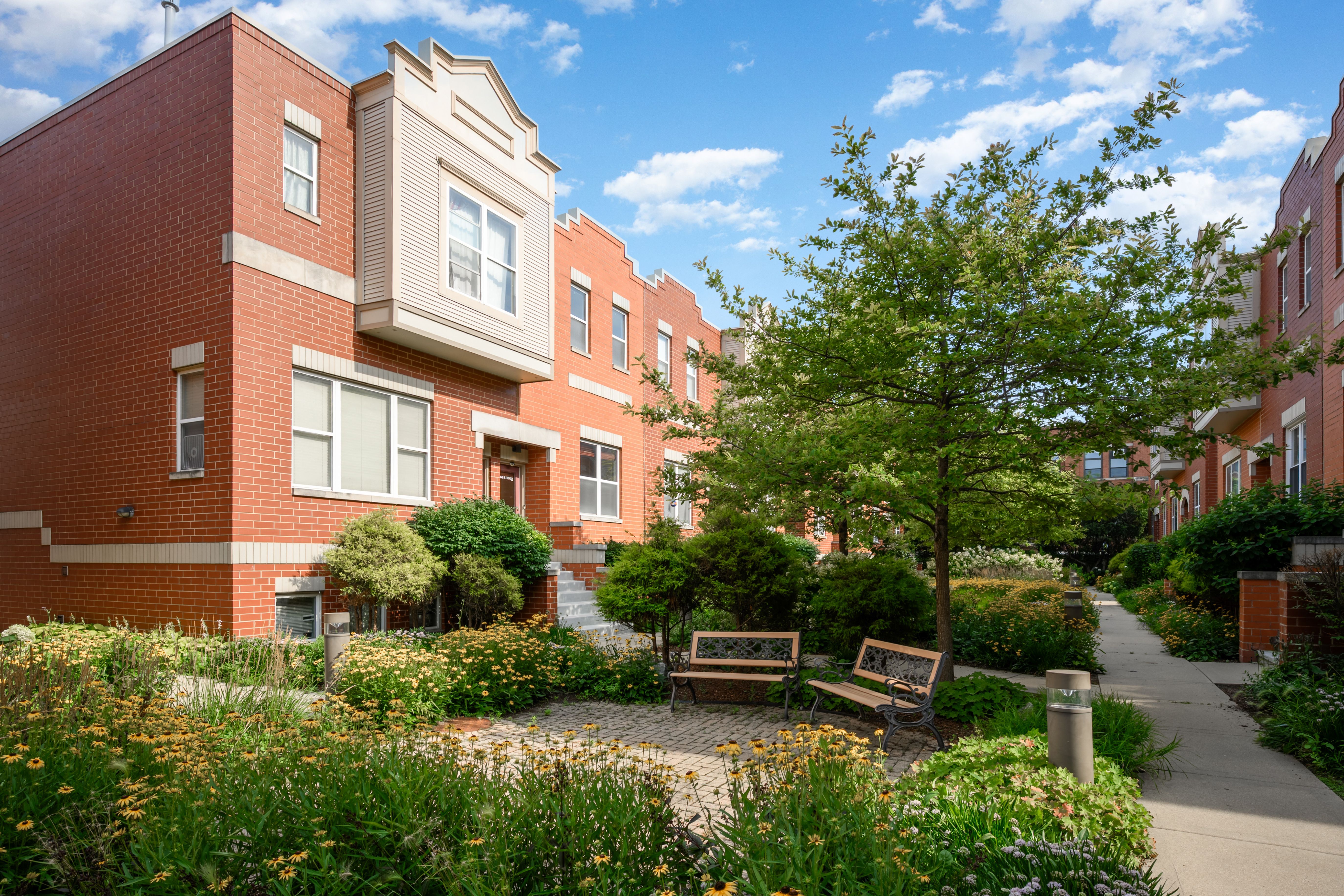 3643 W Cornelia Avenue Unit# B