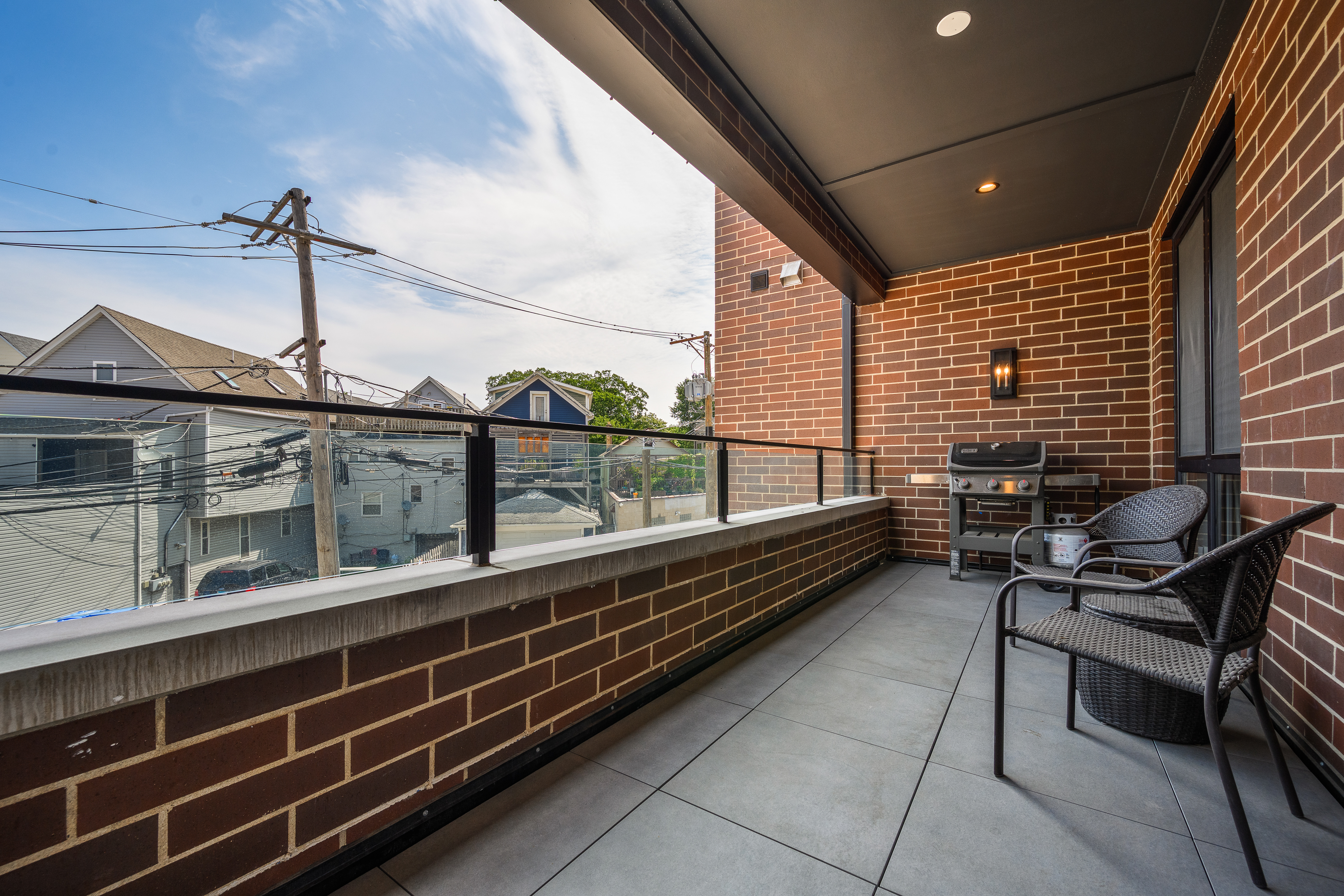 3037 N Lincoln Avenue Unit# 205