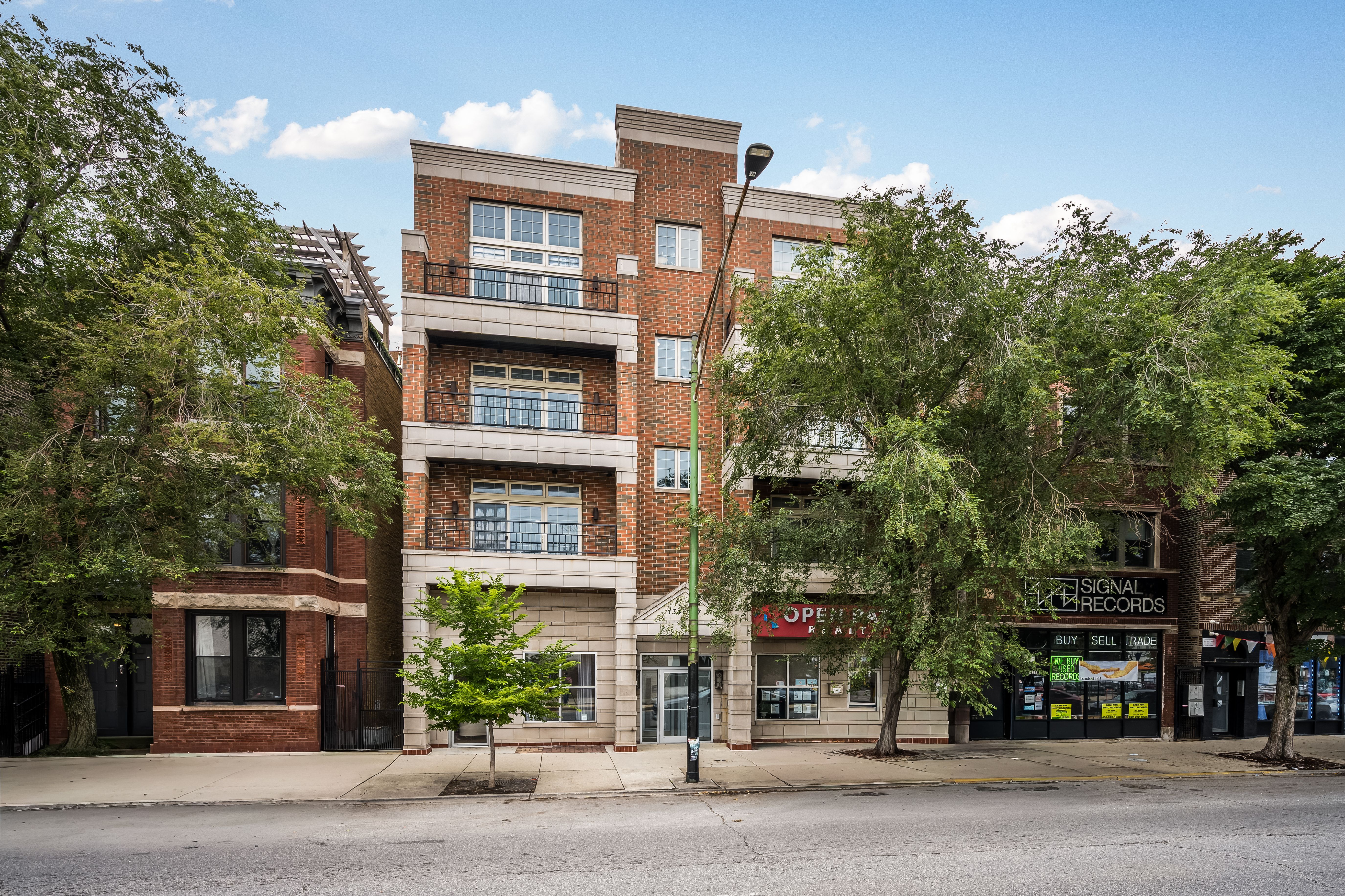 1347 N Ashland Avenue Unit# 2N