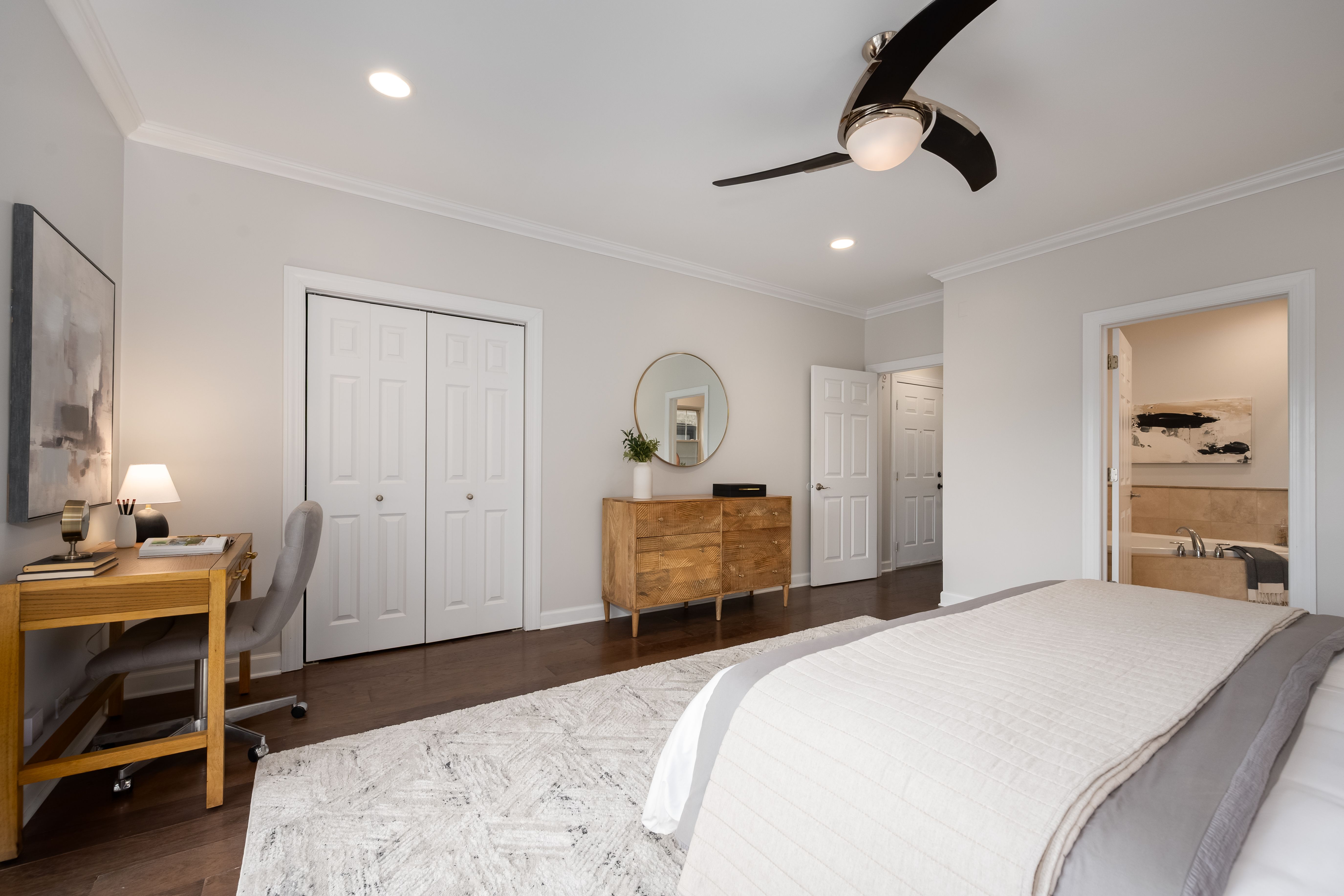 1347 N Ashland Avenue Unit# 2N