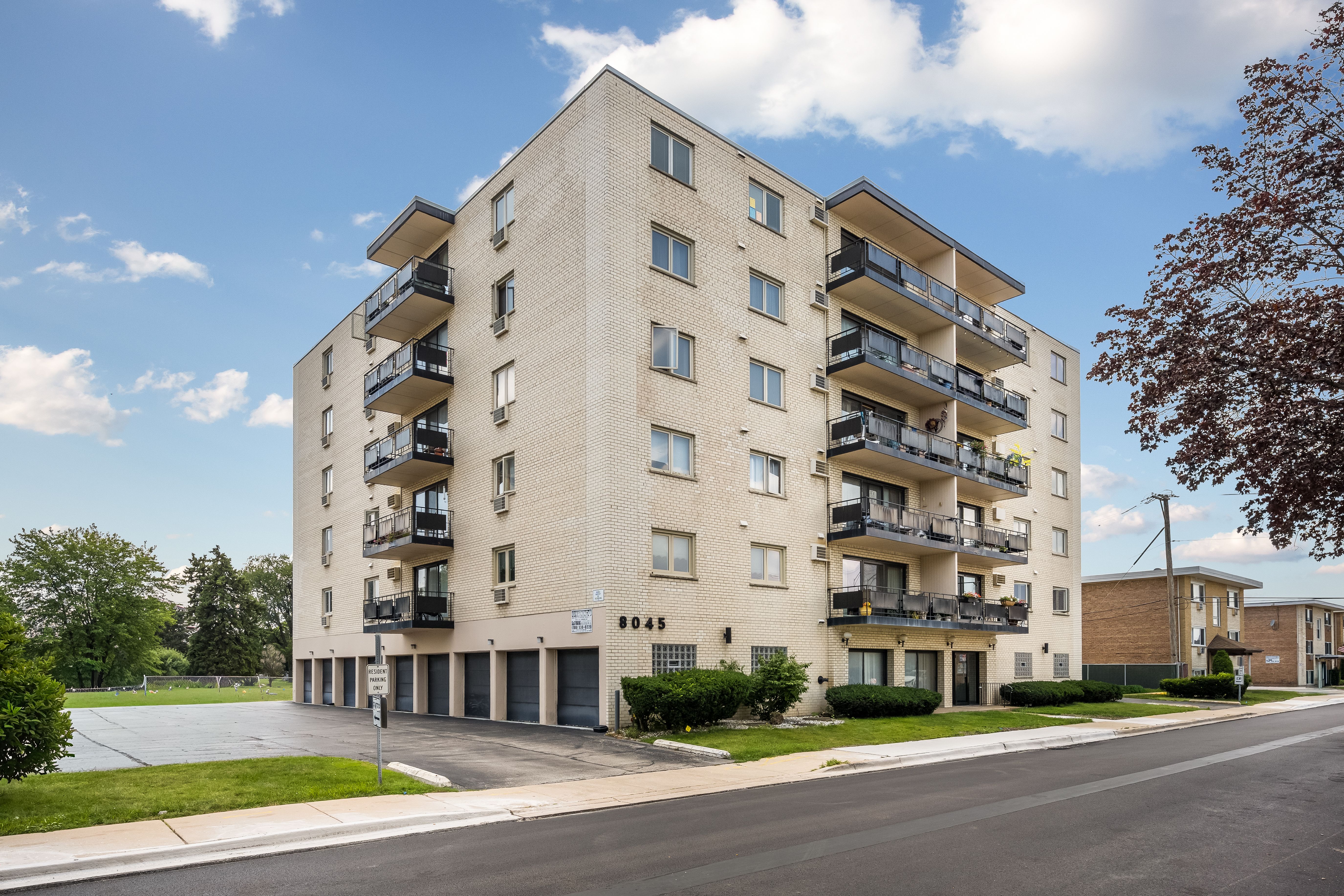8045 N O'connor Drive Unit# 6C