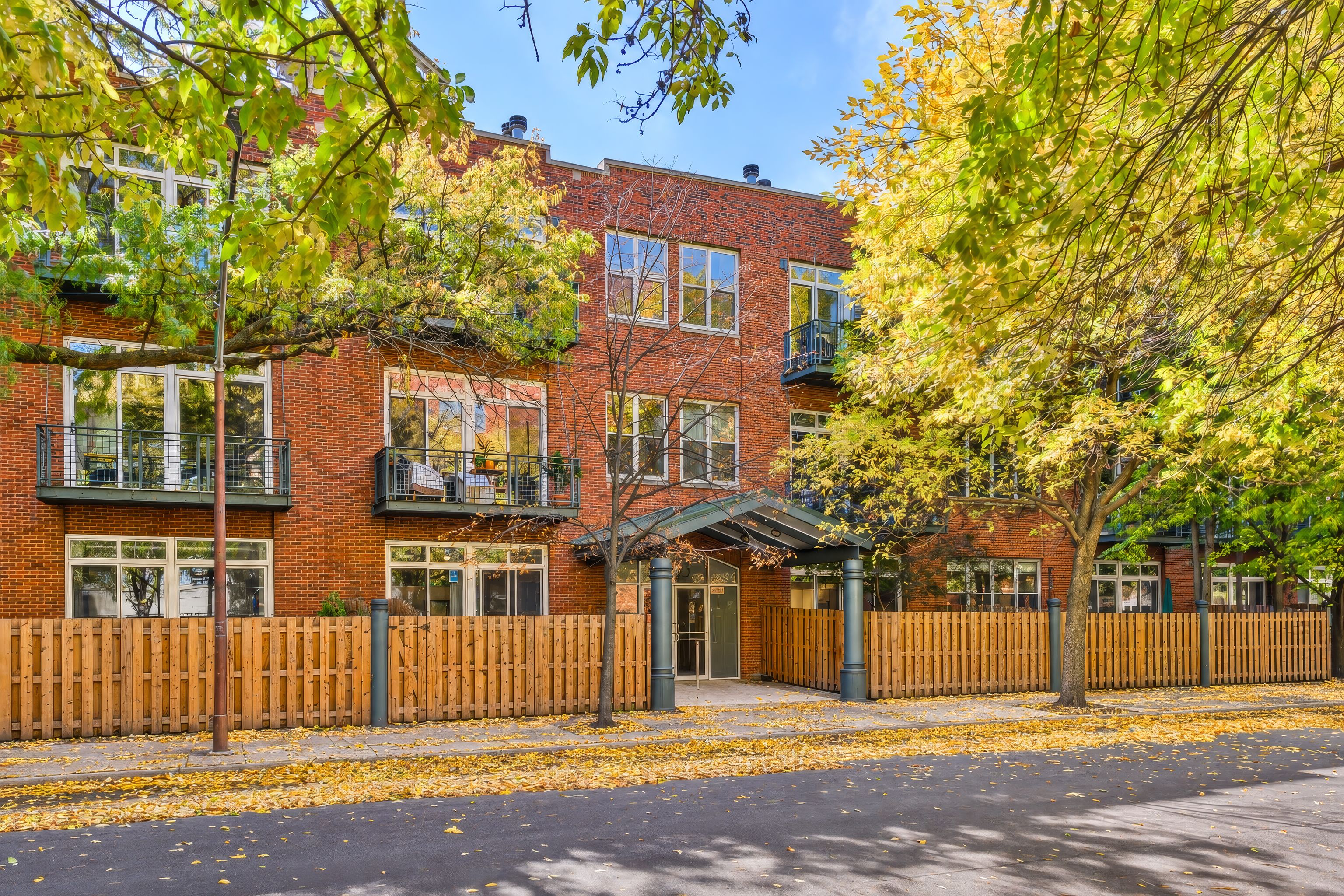 2333 W St. Paul Avenue Unit# 200