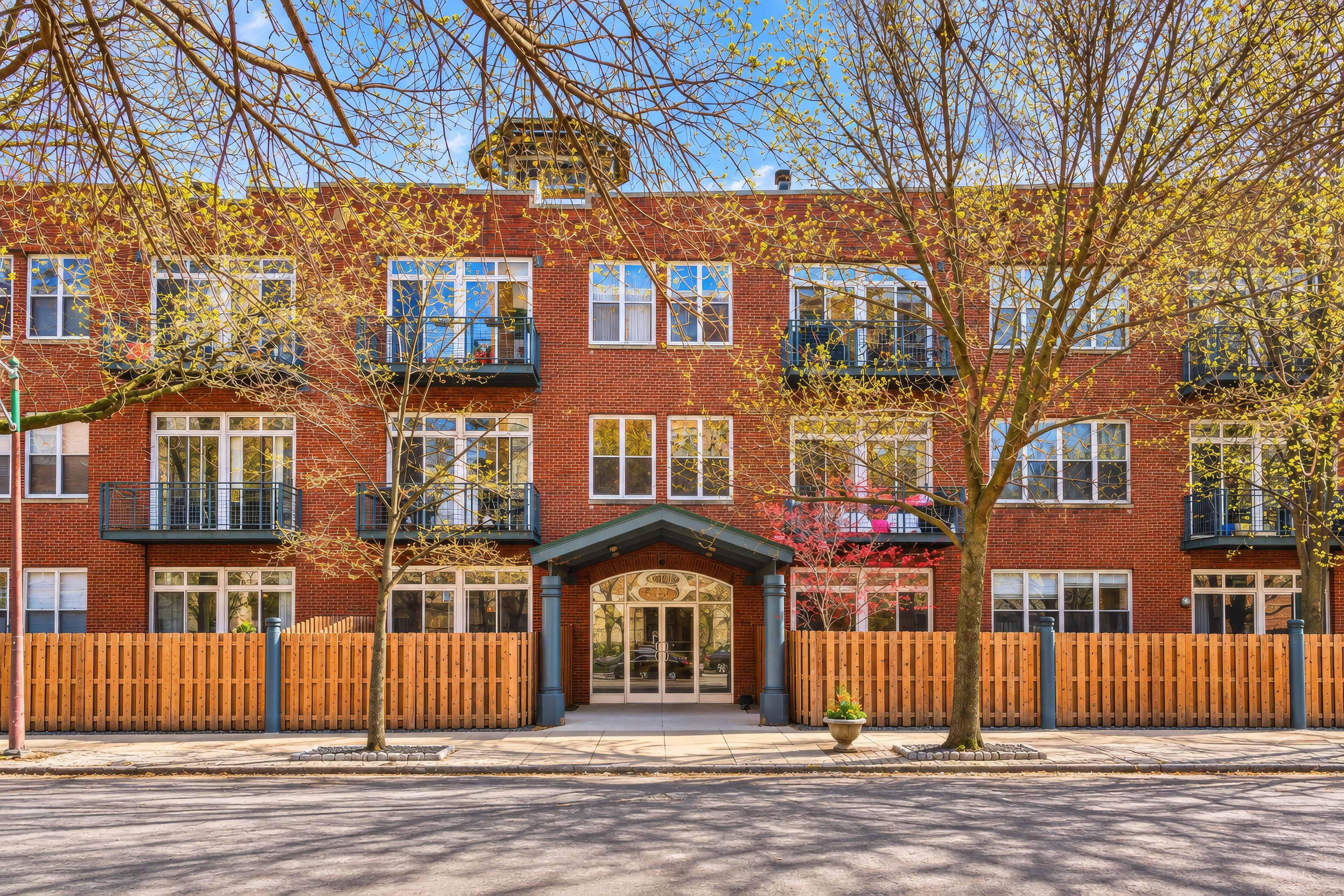 2333 W St. Paul Avenue Unit# 200