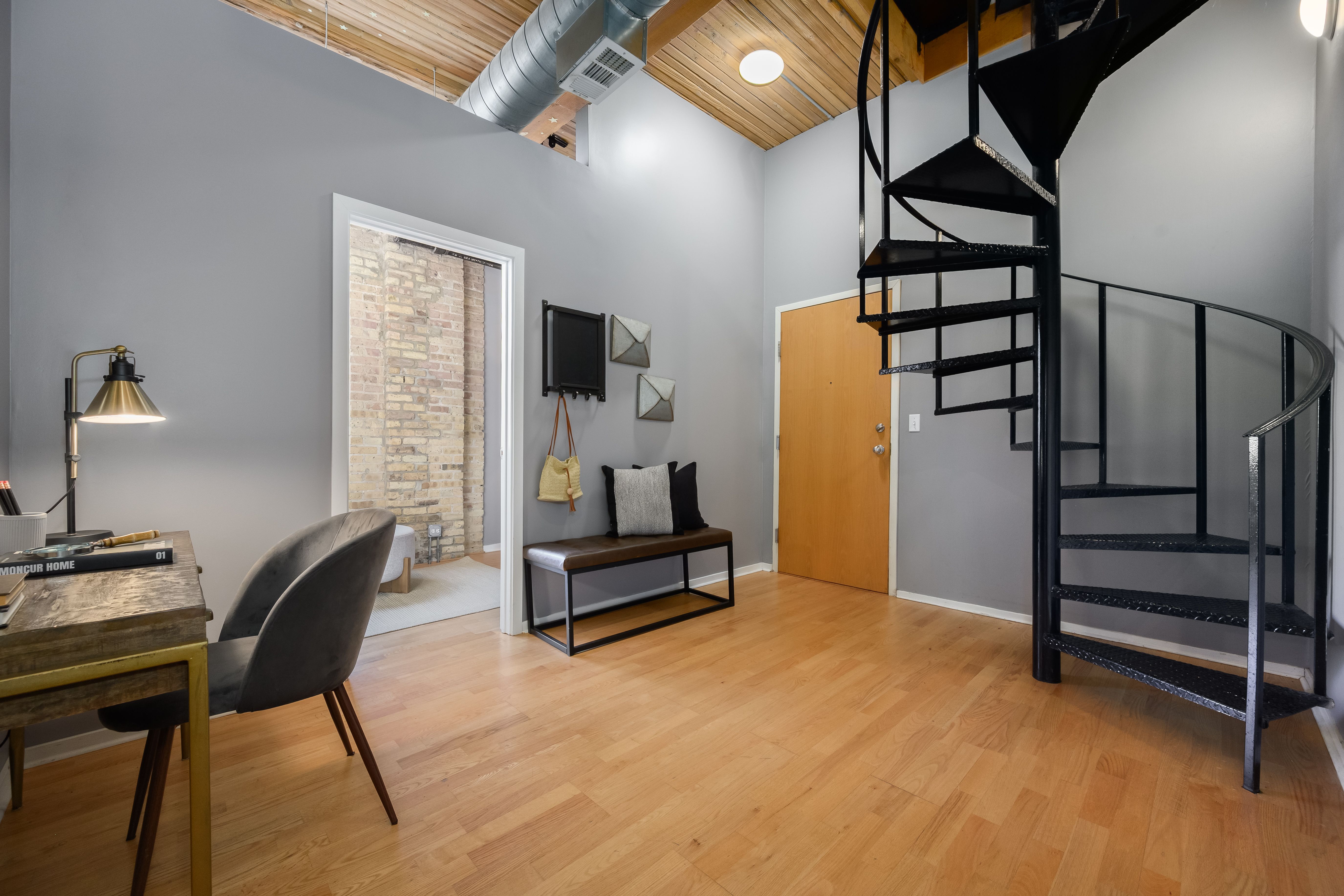 2333 W St. Paul Avenue Unit# 200