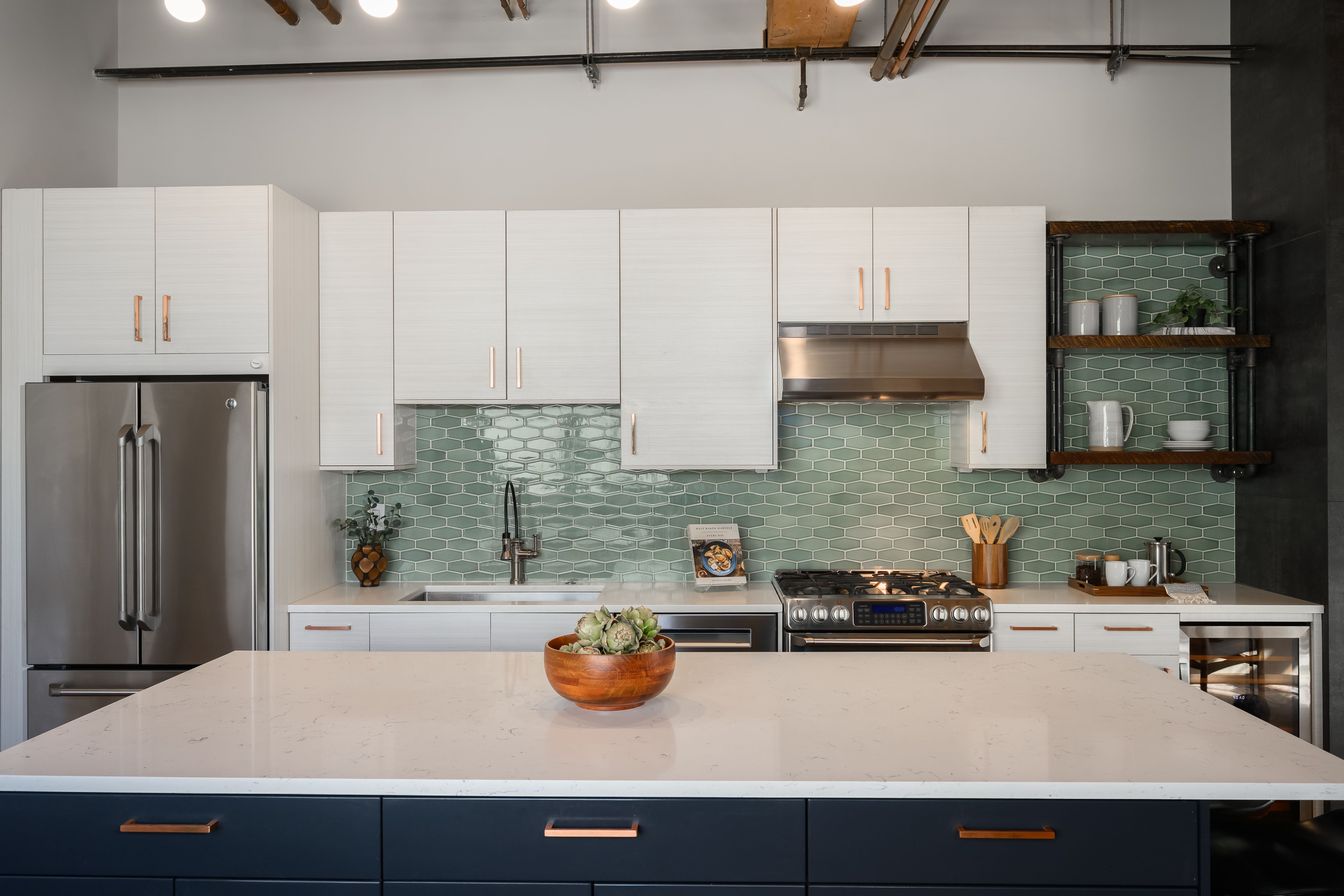 2333 W St. Paul Avenue Unit# 200