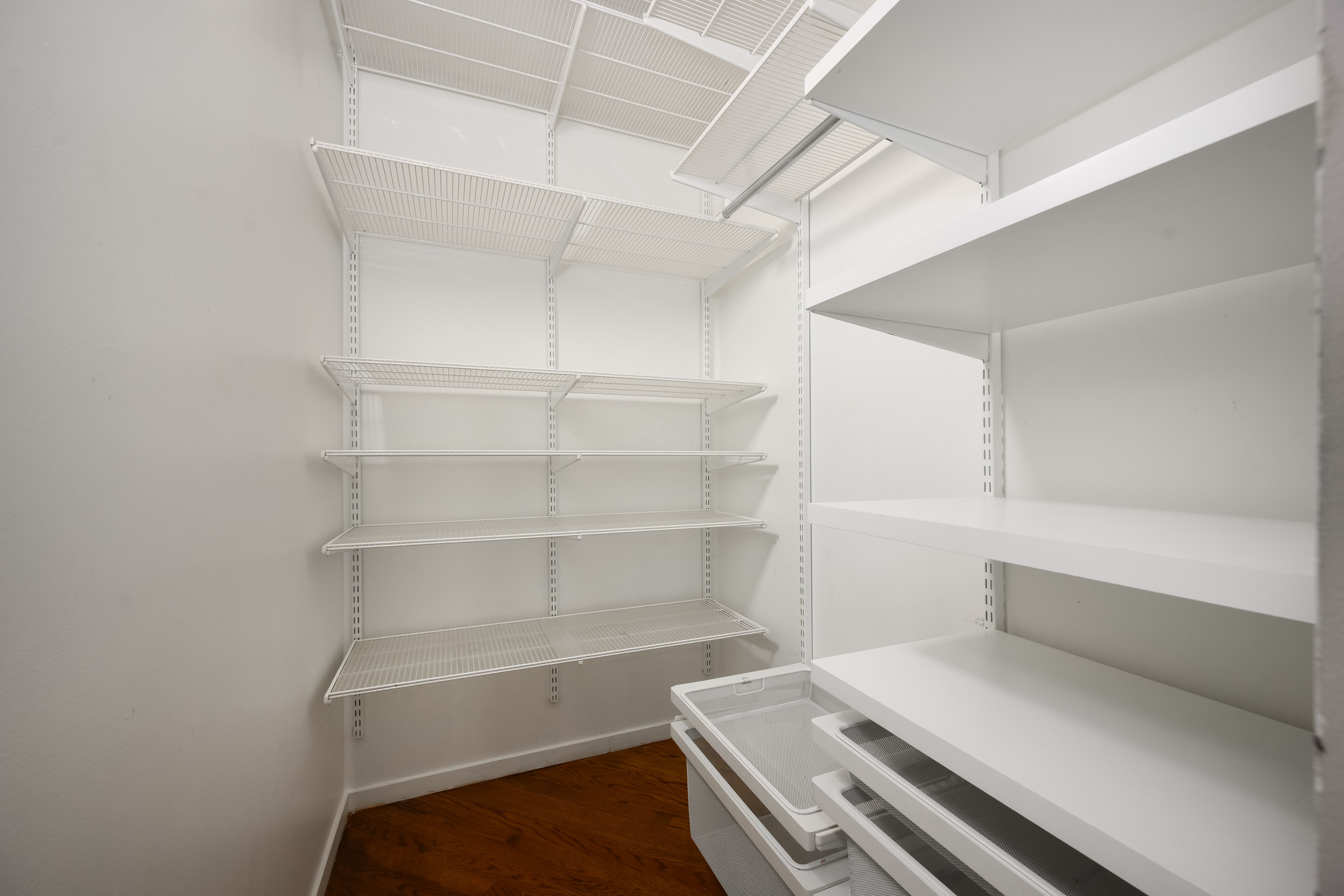 2333 W St. Paul Avenue Unit# 200