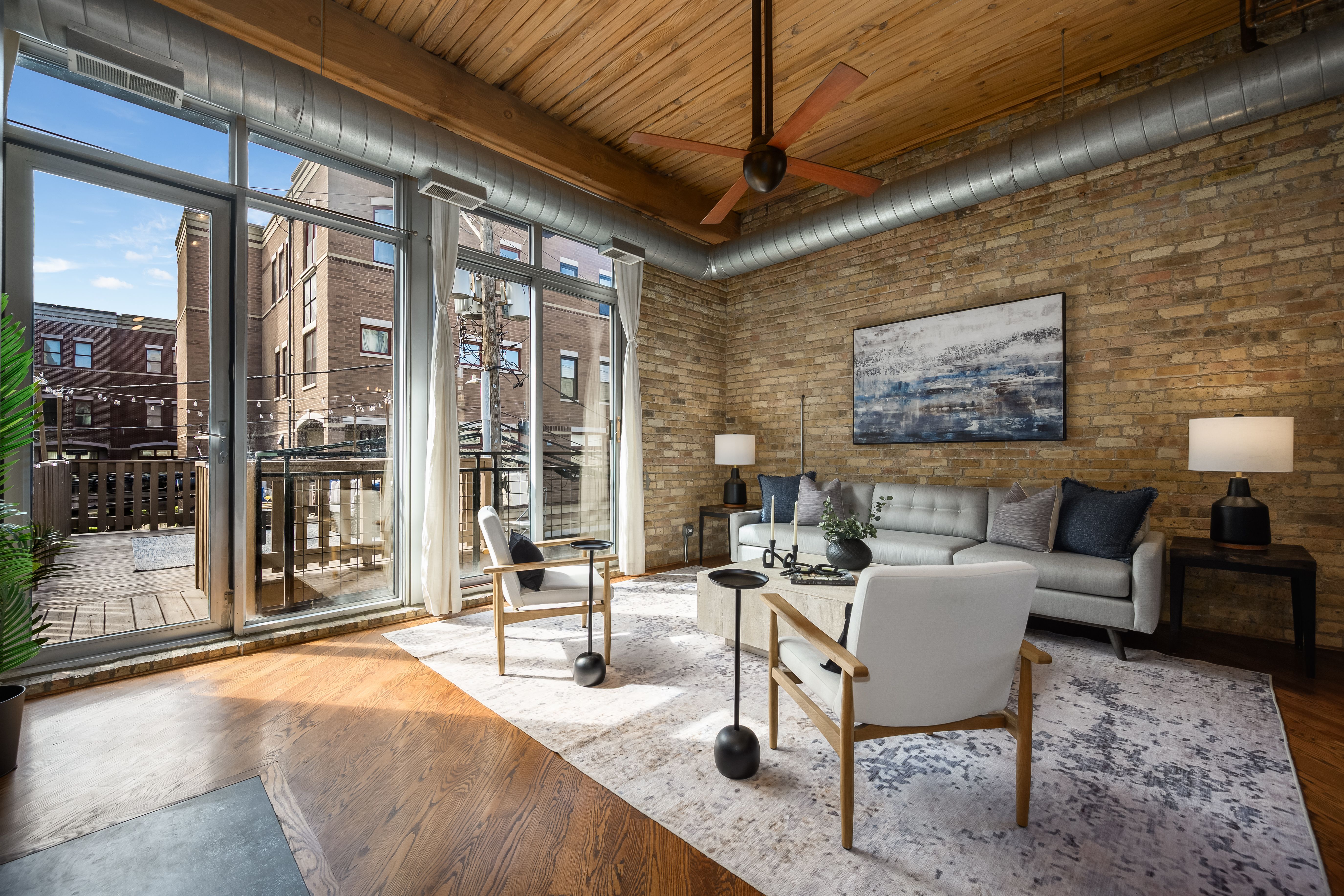 2333 W St. Paul Avenue Unit# 200