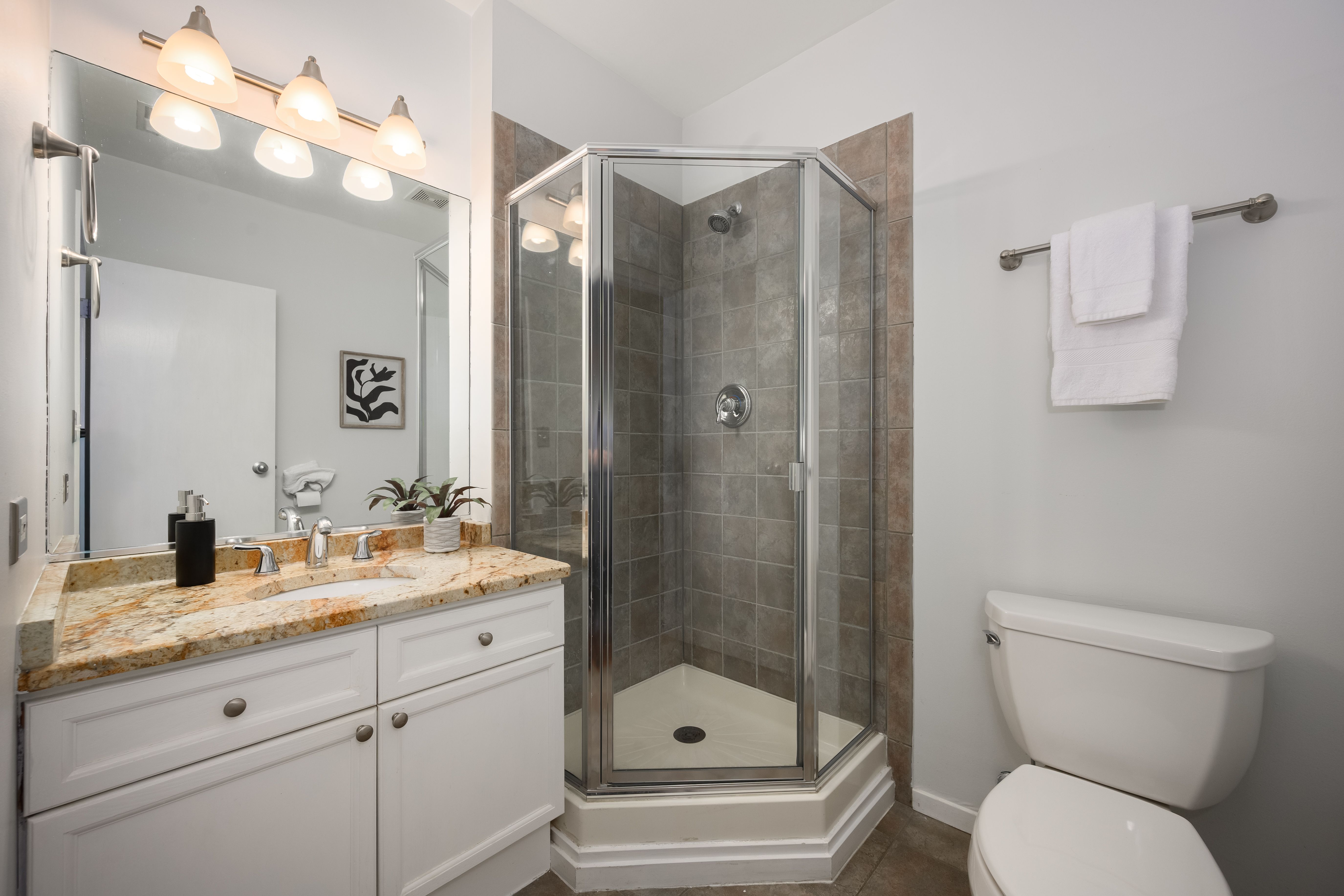 2333 W St. Paul Avenue Unit# 200