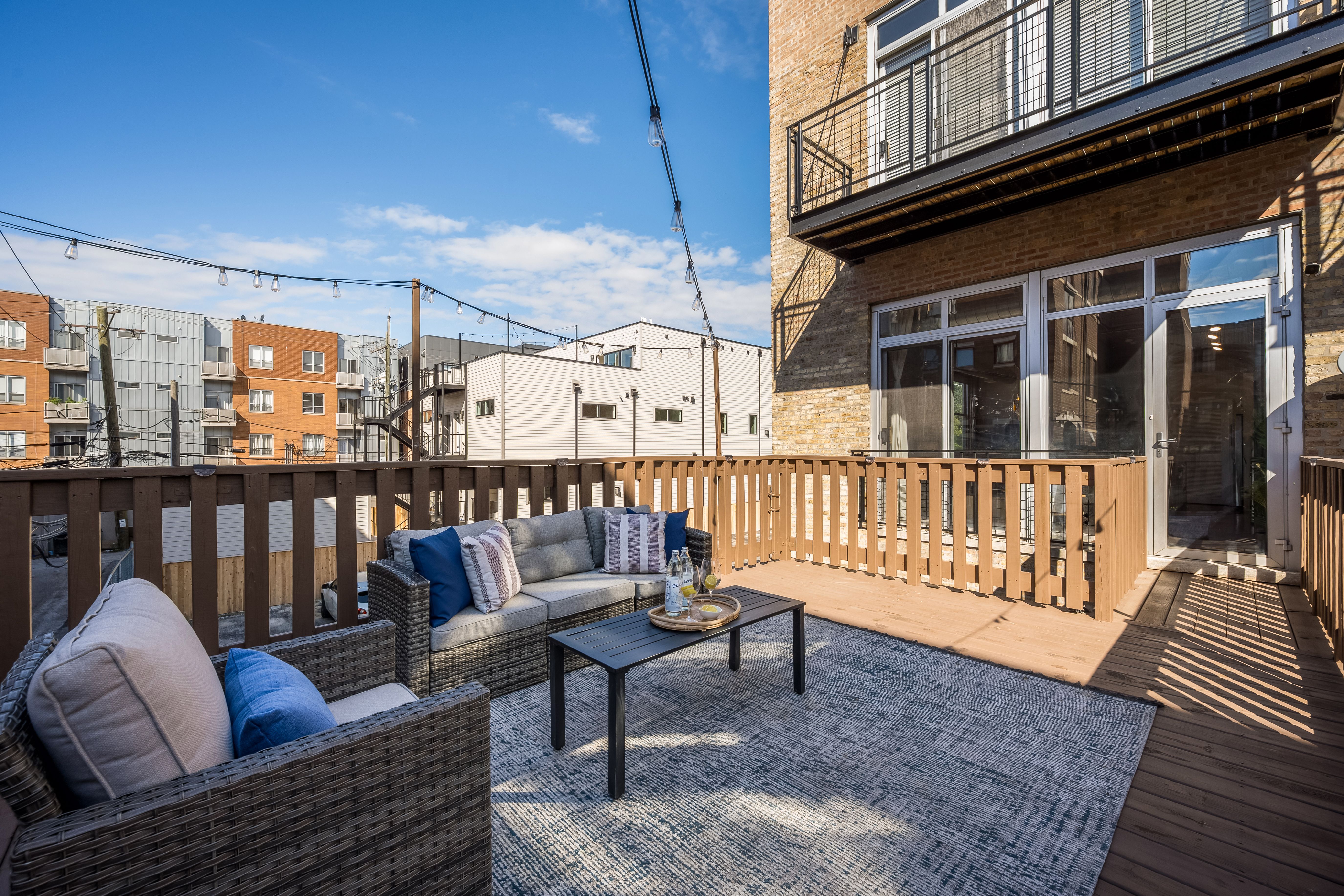 2333 W St. Paul Avenue Unit# 200