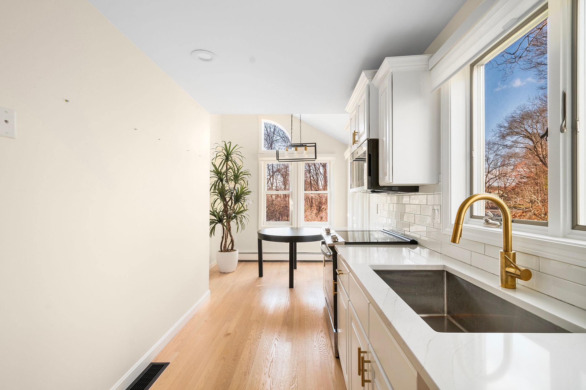 5570 Post Road, Unit# 10 