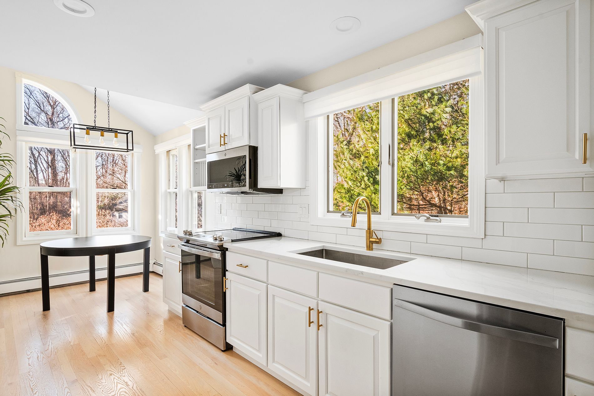 5570 Post Road, Unit# 10 