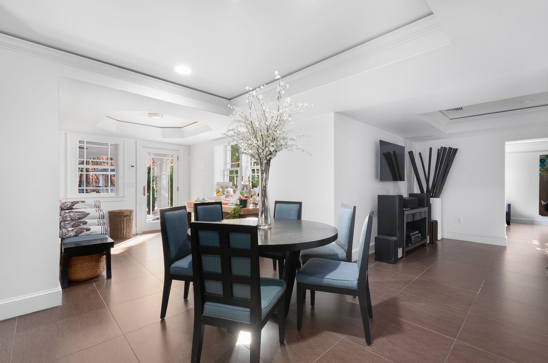 18 Lebaron Court 