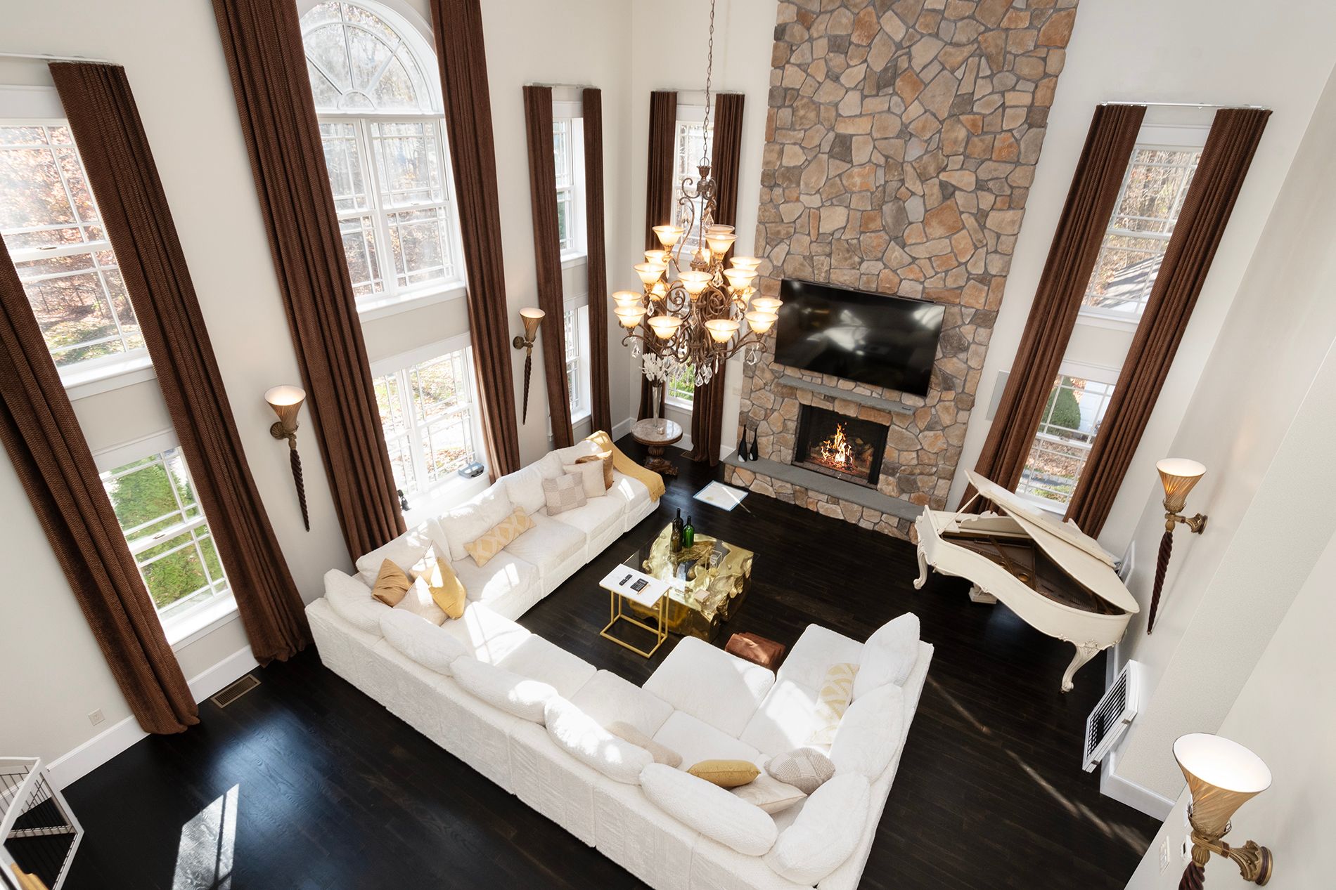 18 Lebaron Court 