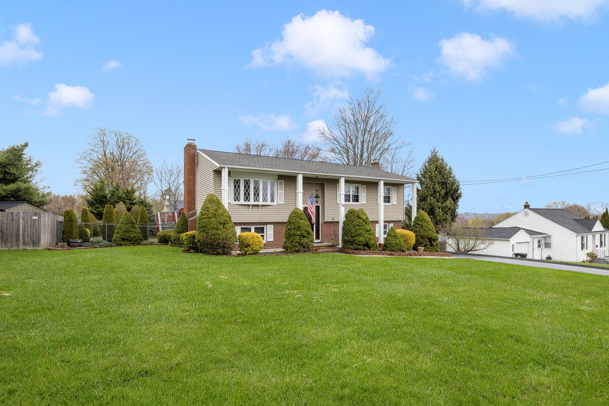 19 Peters Lane 