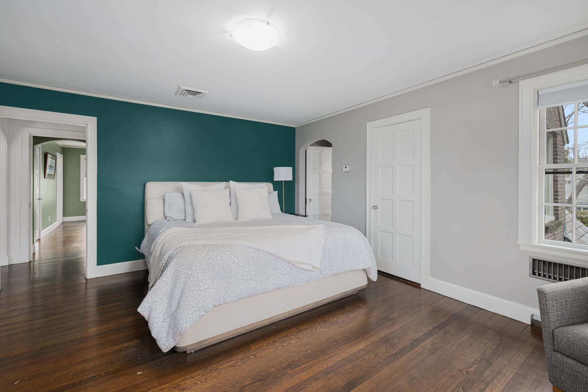 330 Freeman Parkway 