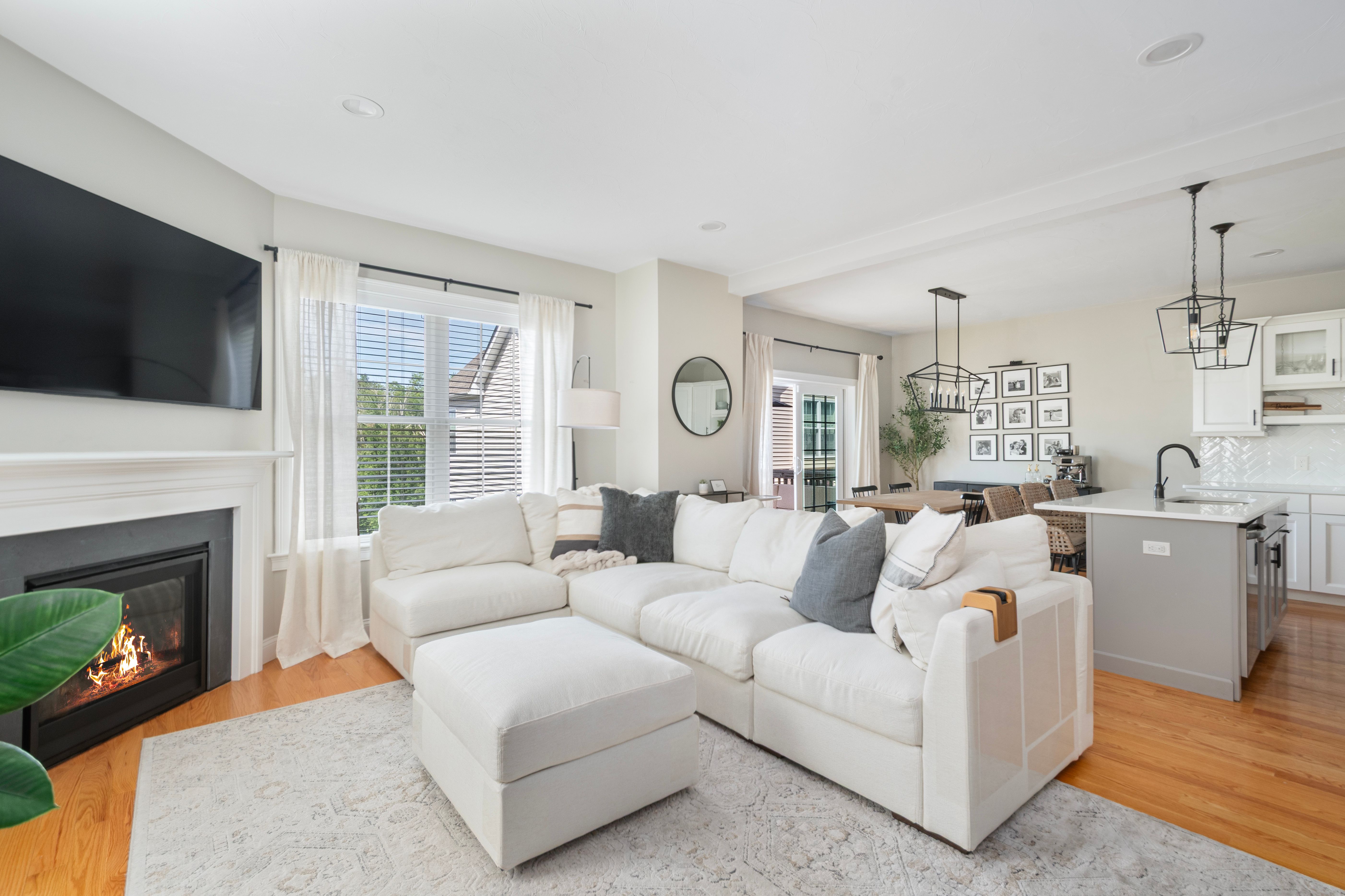 601 Hunting Hill Drive 