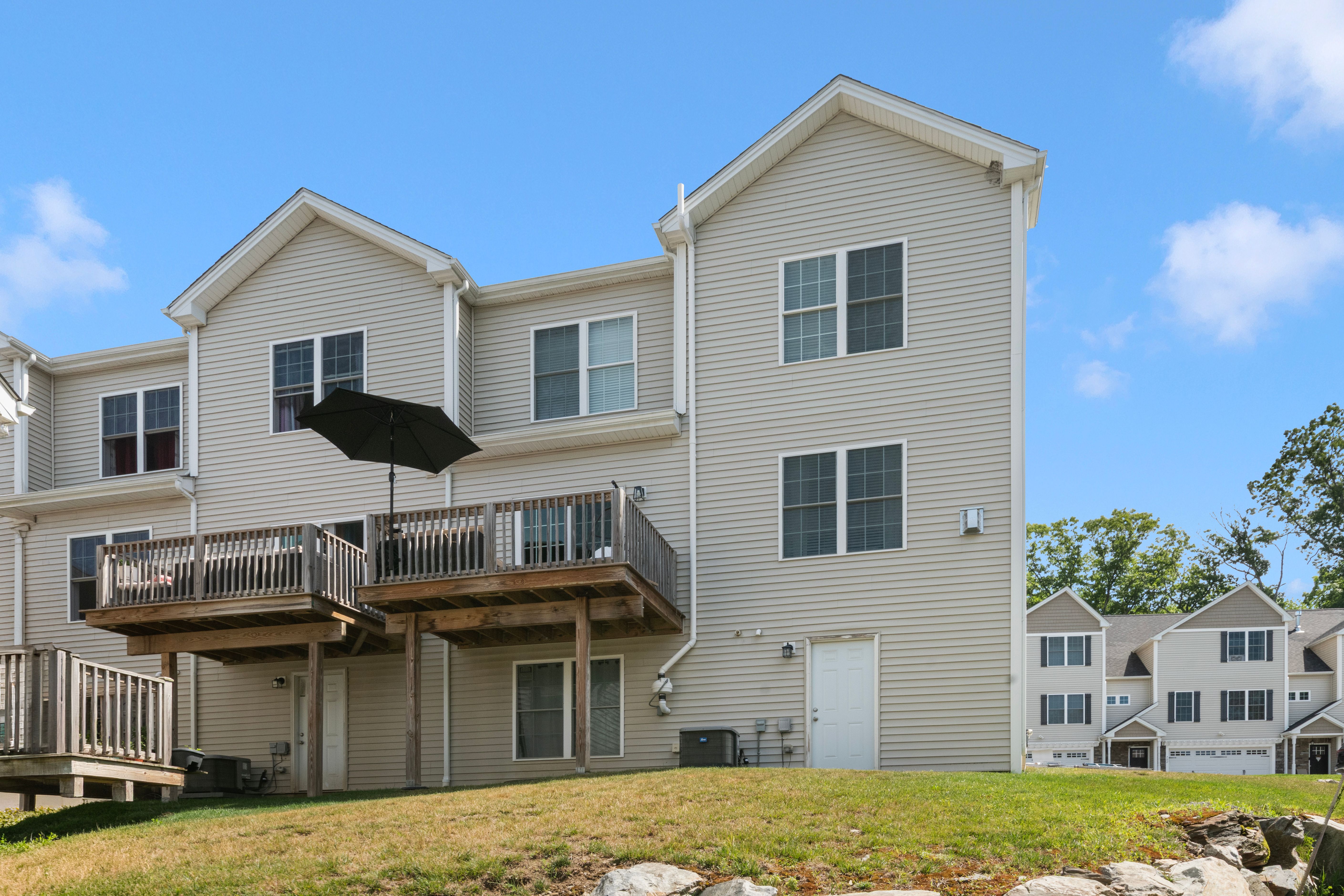 601 Hunting Hill Drive 