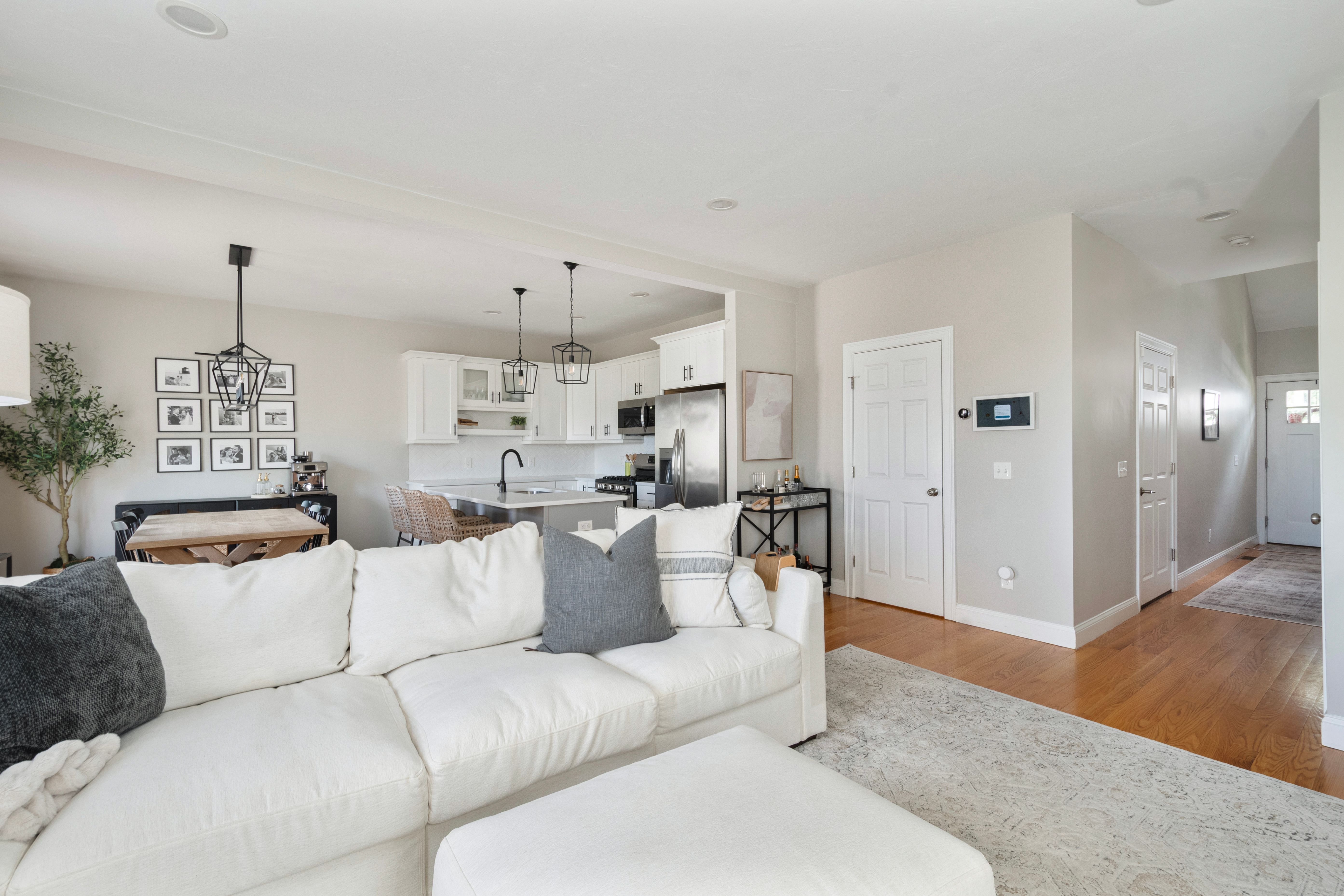 601 Hunting Hill Drive 