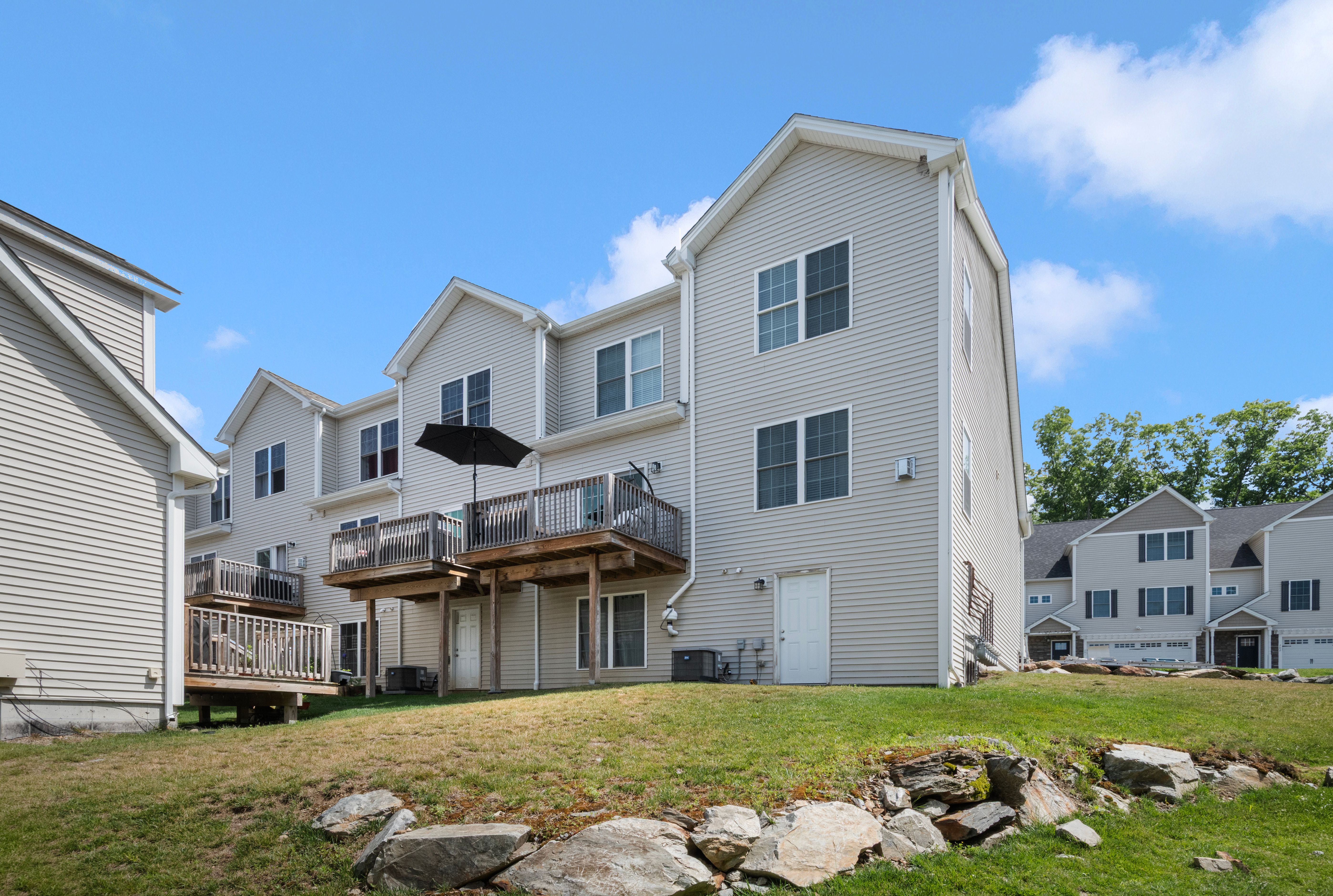 601 Hunting Hill Drive 