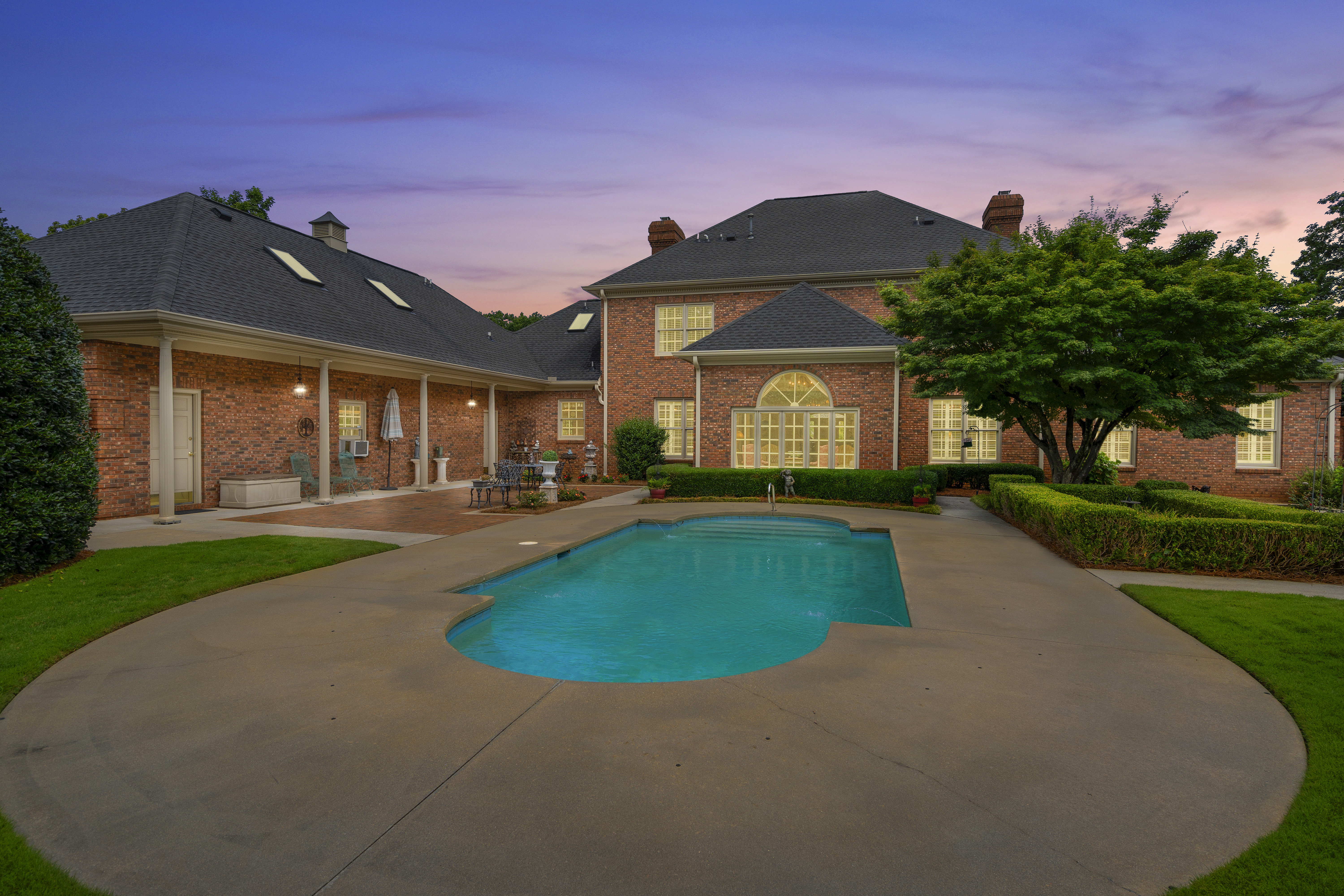 102 Weatherby Drive
