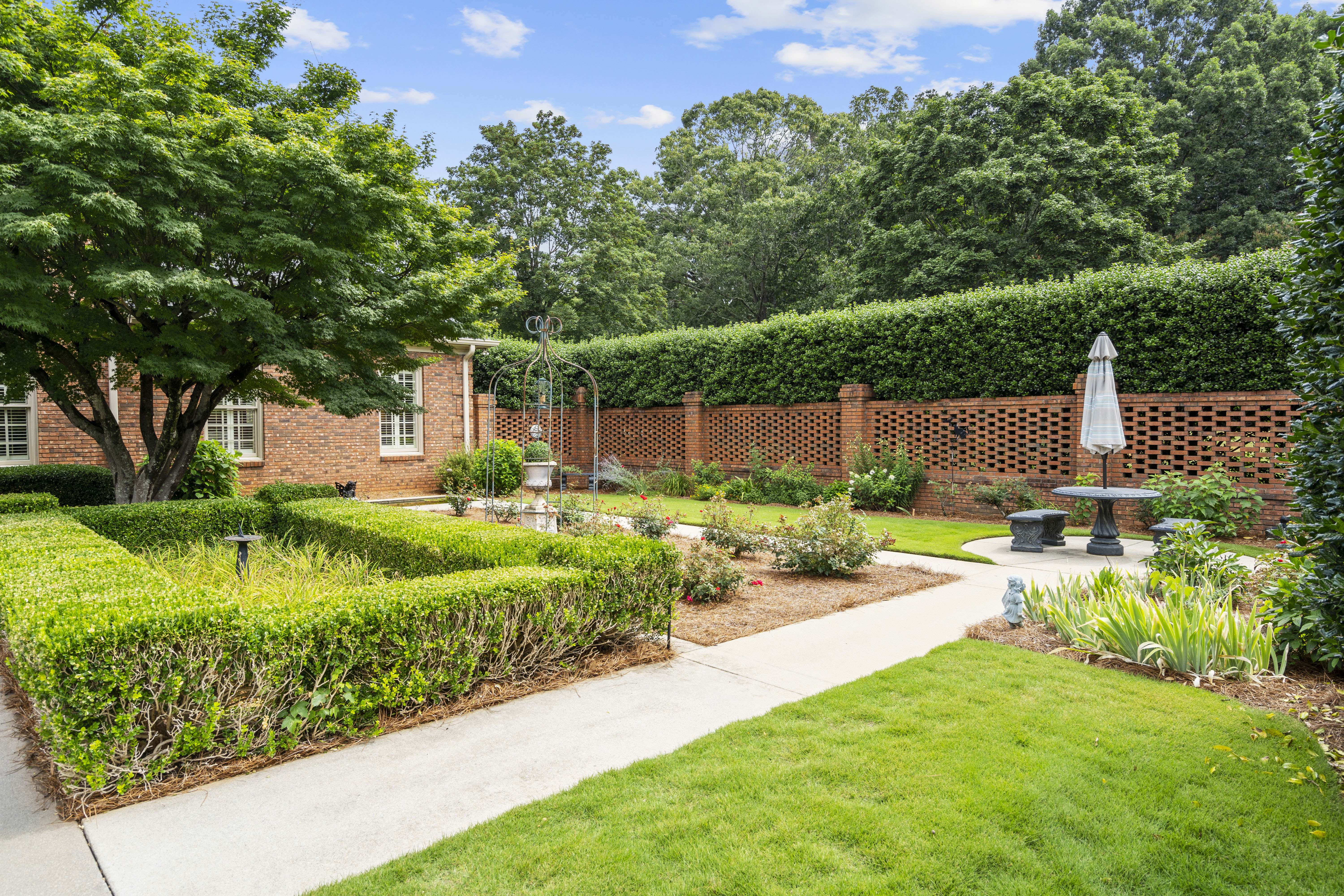 102 Weatherby Drive