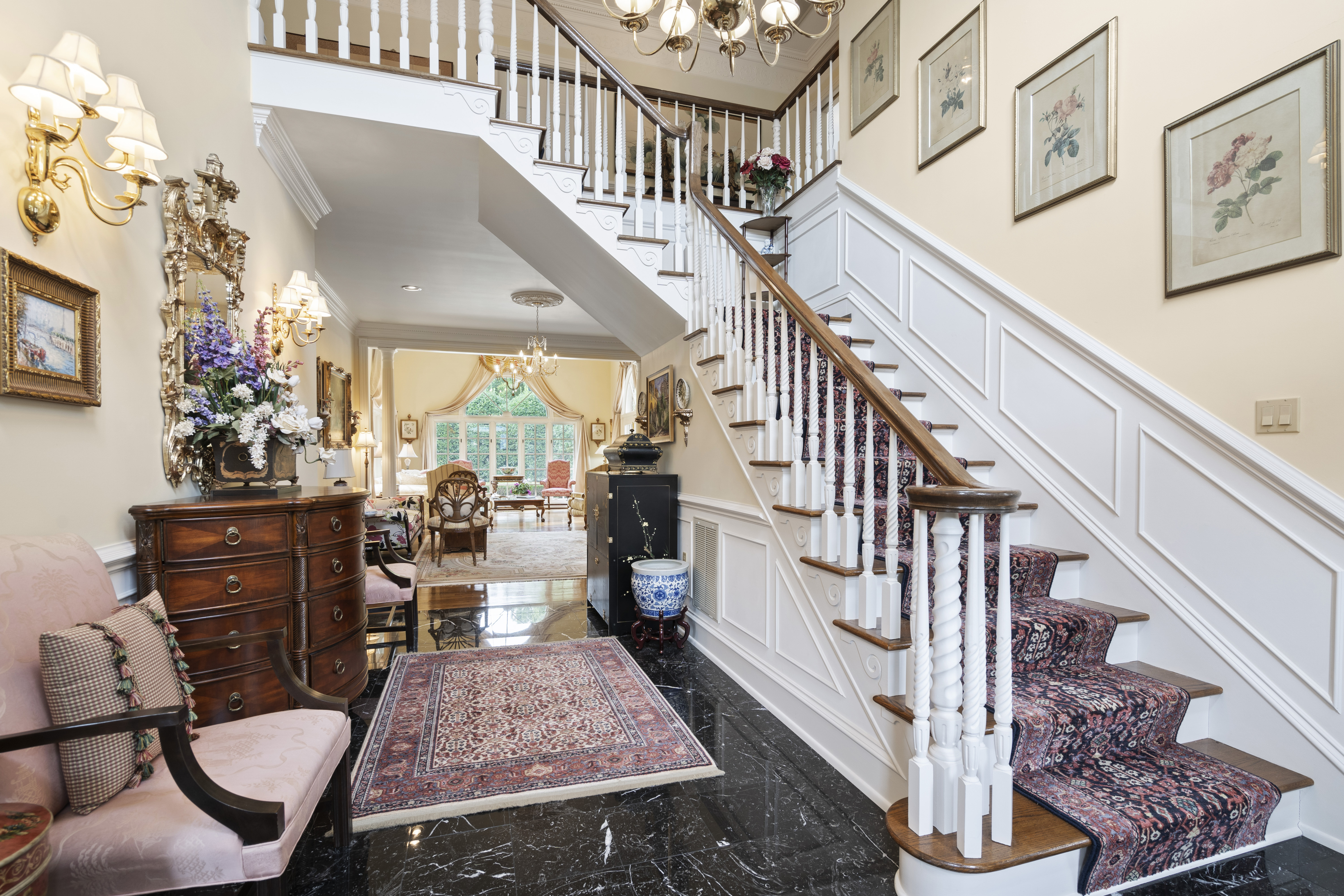 102 Weatherby Drive