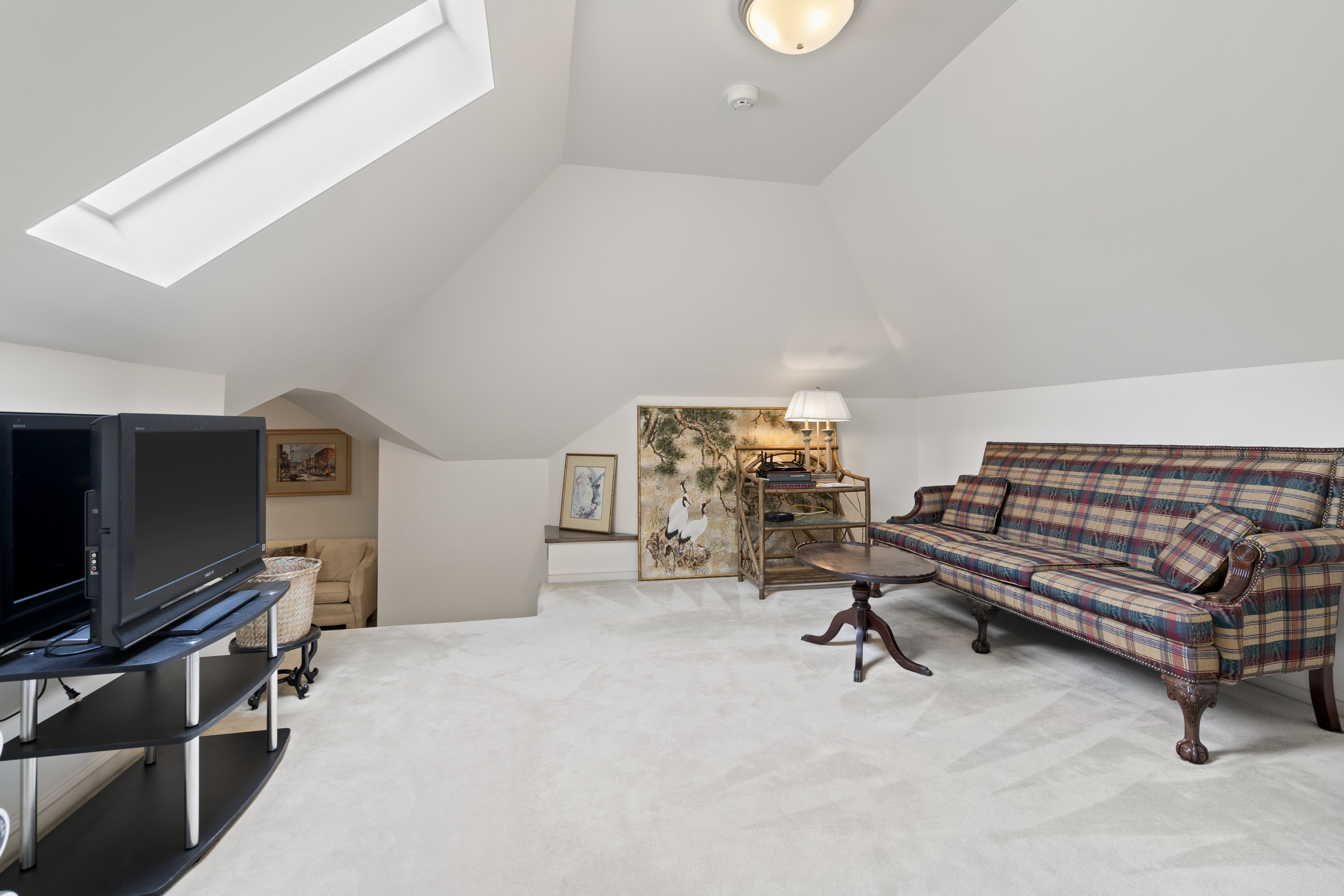 102 Weatherby Drive