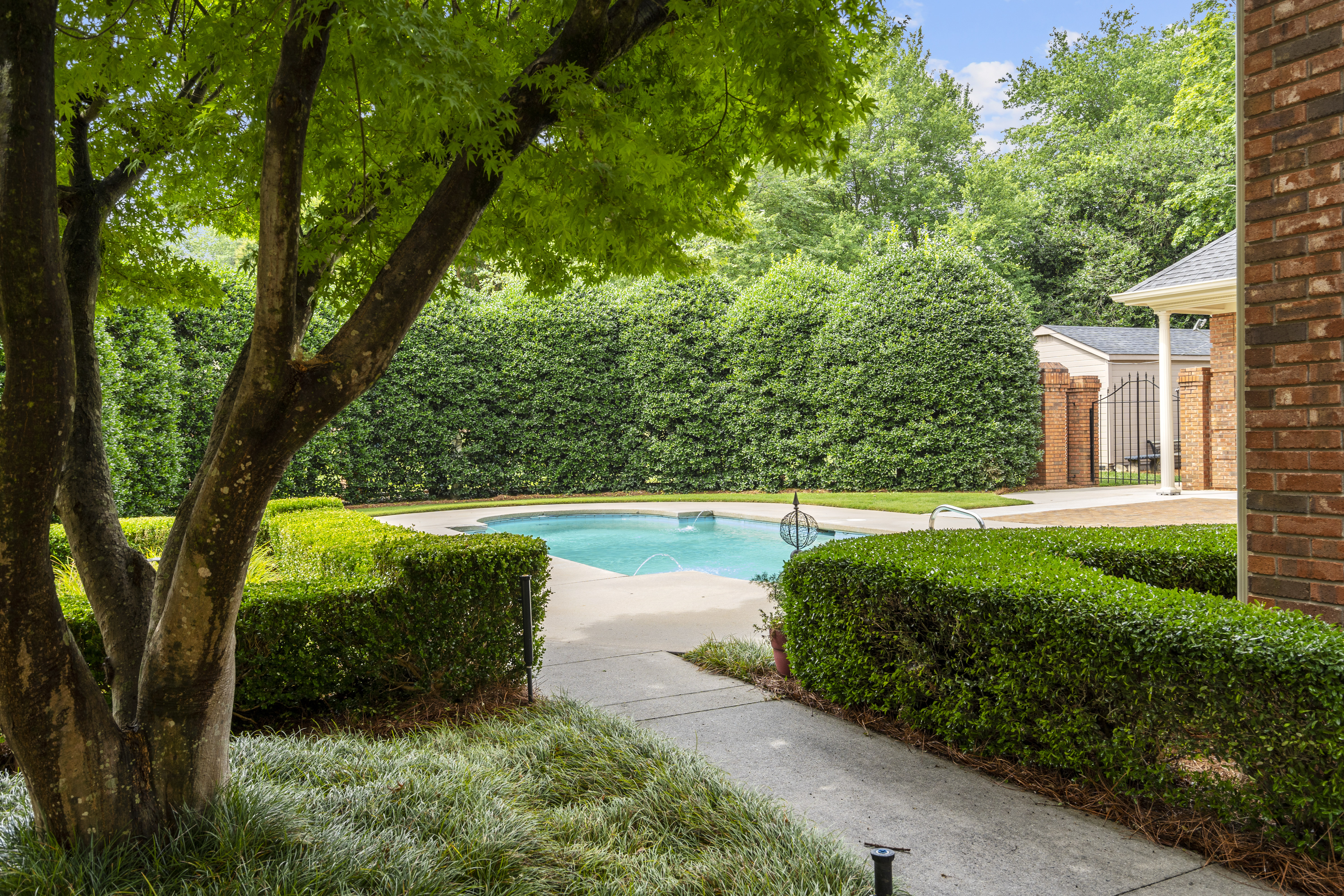 102 Weatherby Drive
