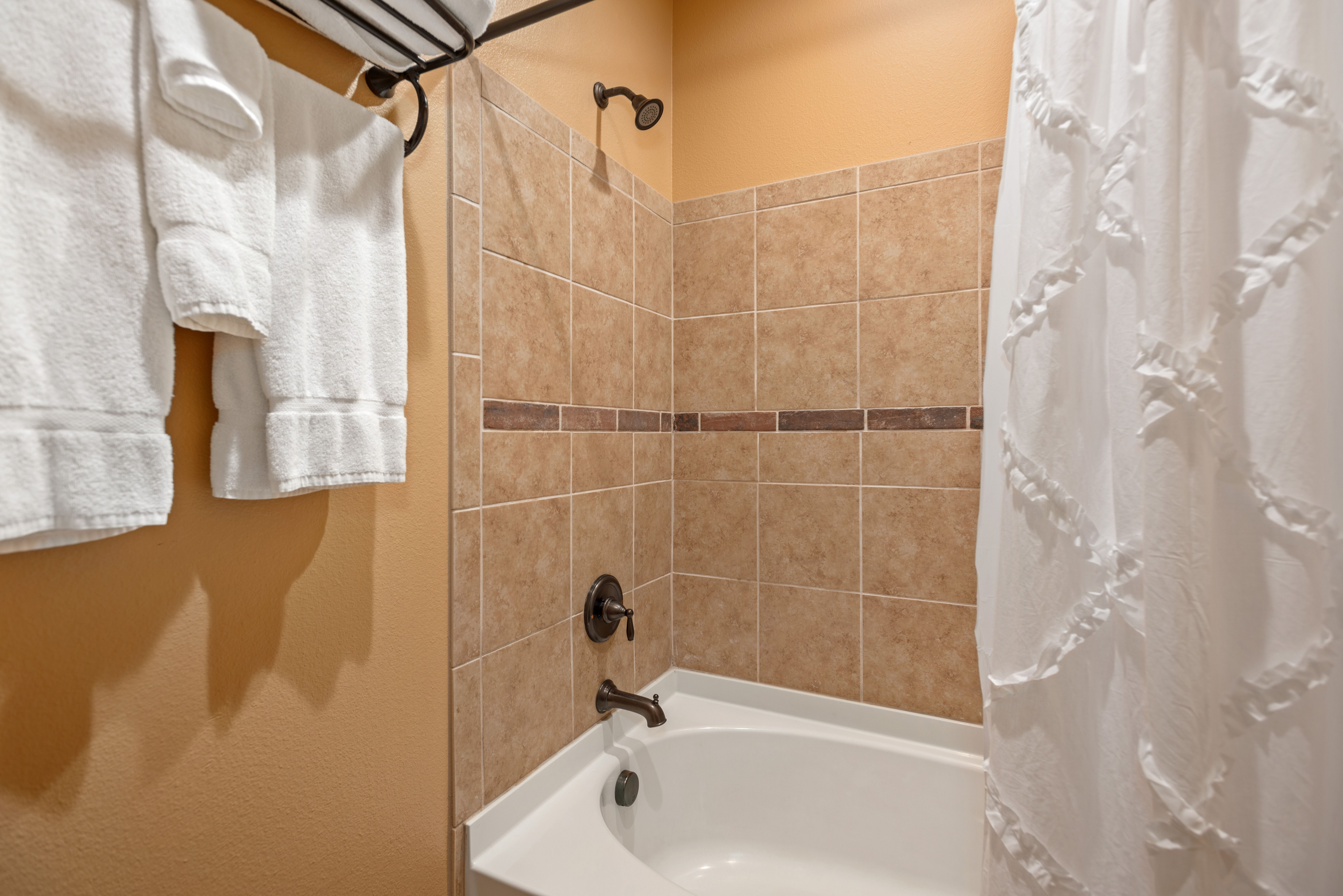 1554 Gruene Road, Unit A9