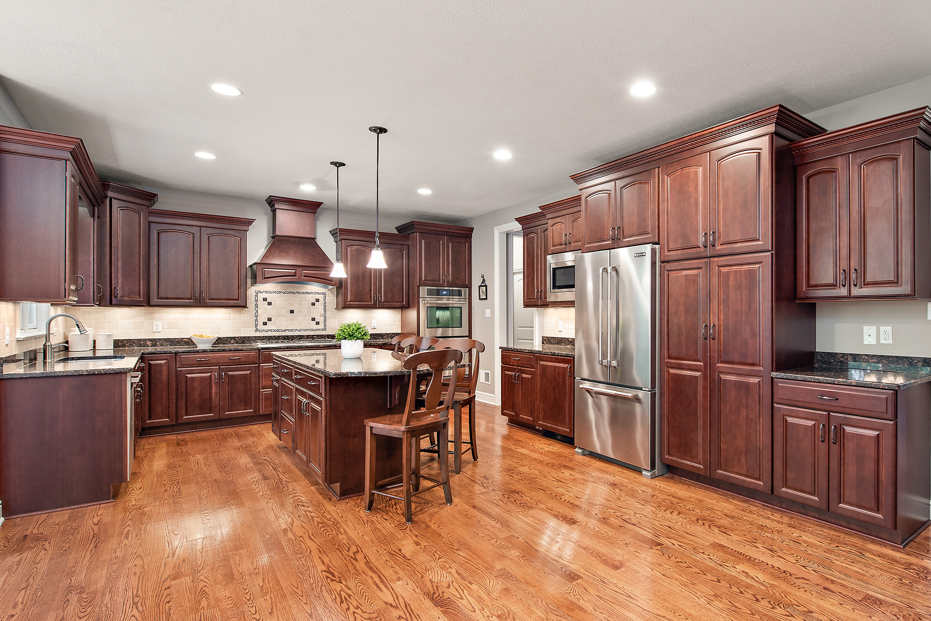 1806 Tara Court